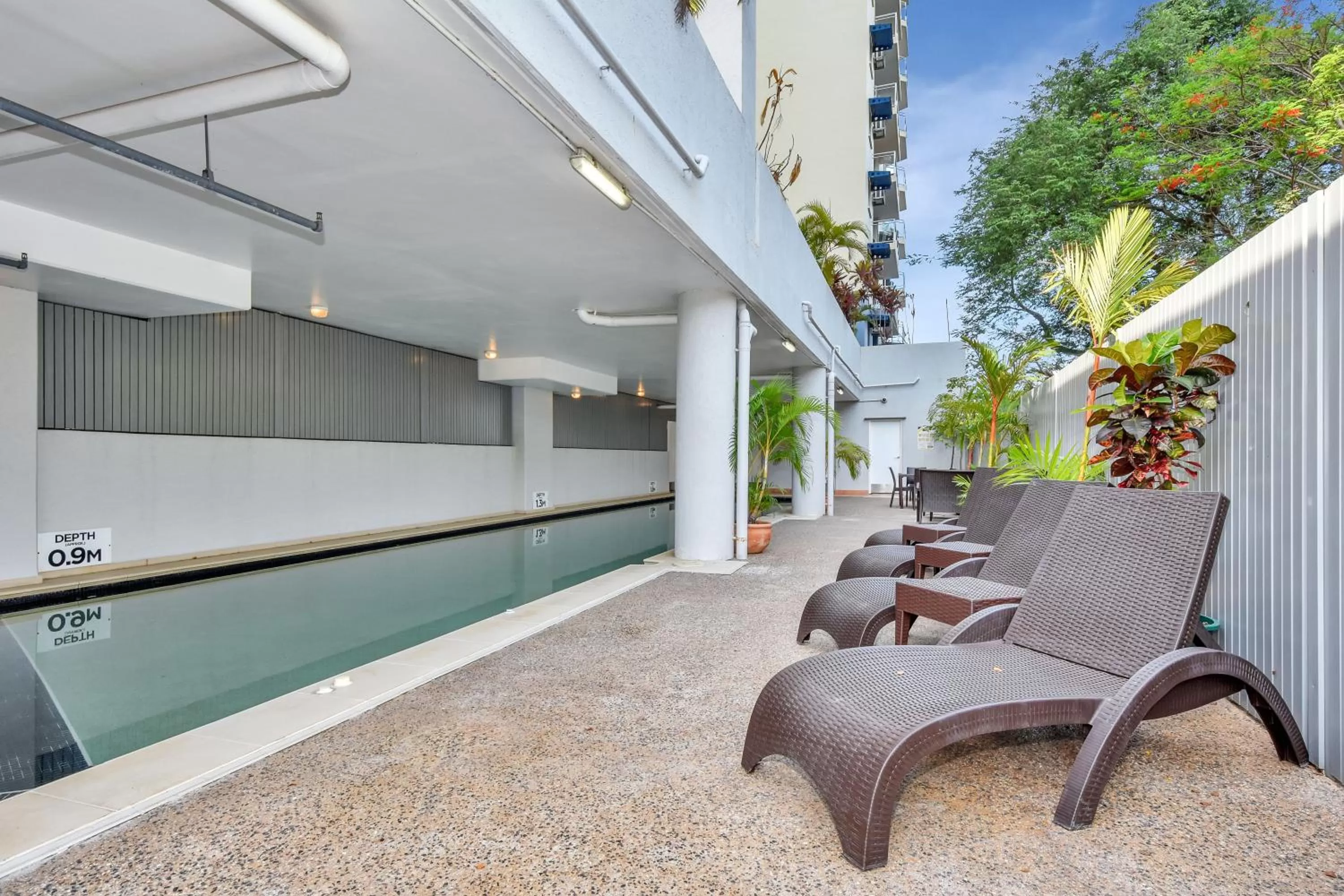 Swimming pool in Argus Apartments Darwin