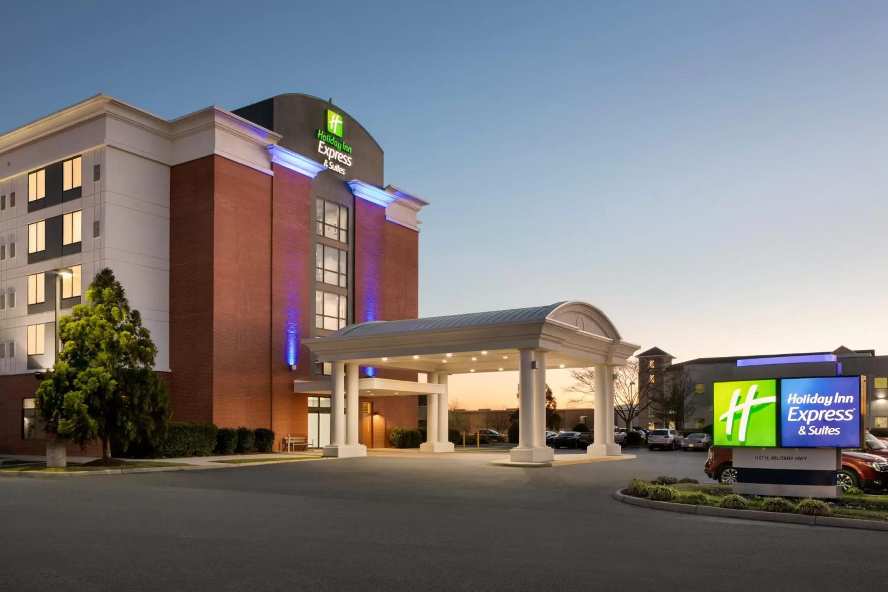 Facade/entrance, Property Building in Holiday Inn Express Hotel & Suites Norfolk Airport, an IHG Hotel