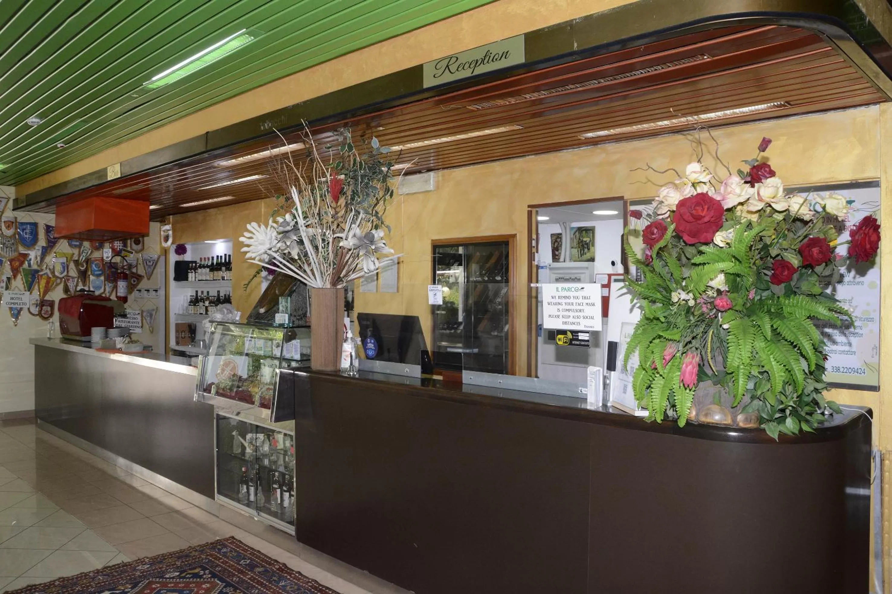 Lobby or reception in HOTEL IL PARCO - Parking Free & Restaurant - Hotel