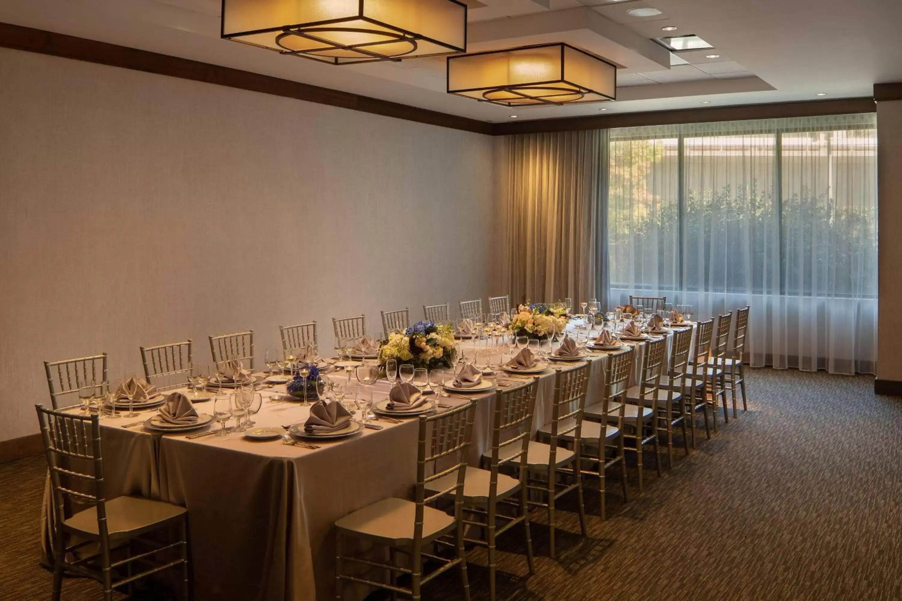 Banquet/Function facilities, Restaurant/Places to Eat in Atlanta Marriott Perimeter Center