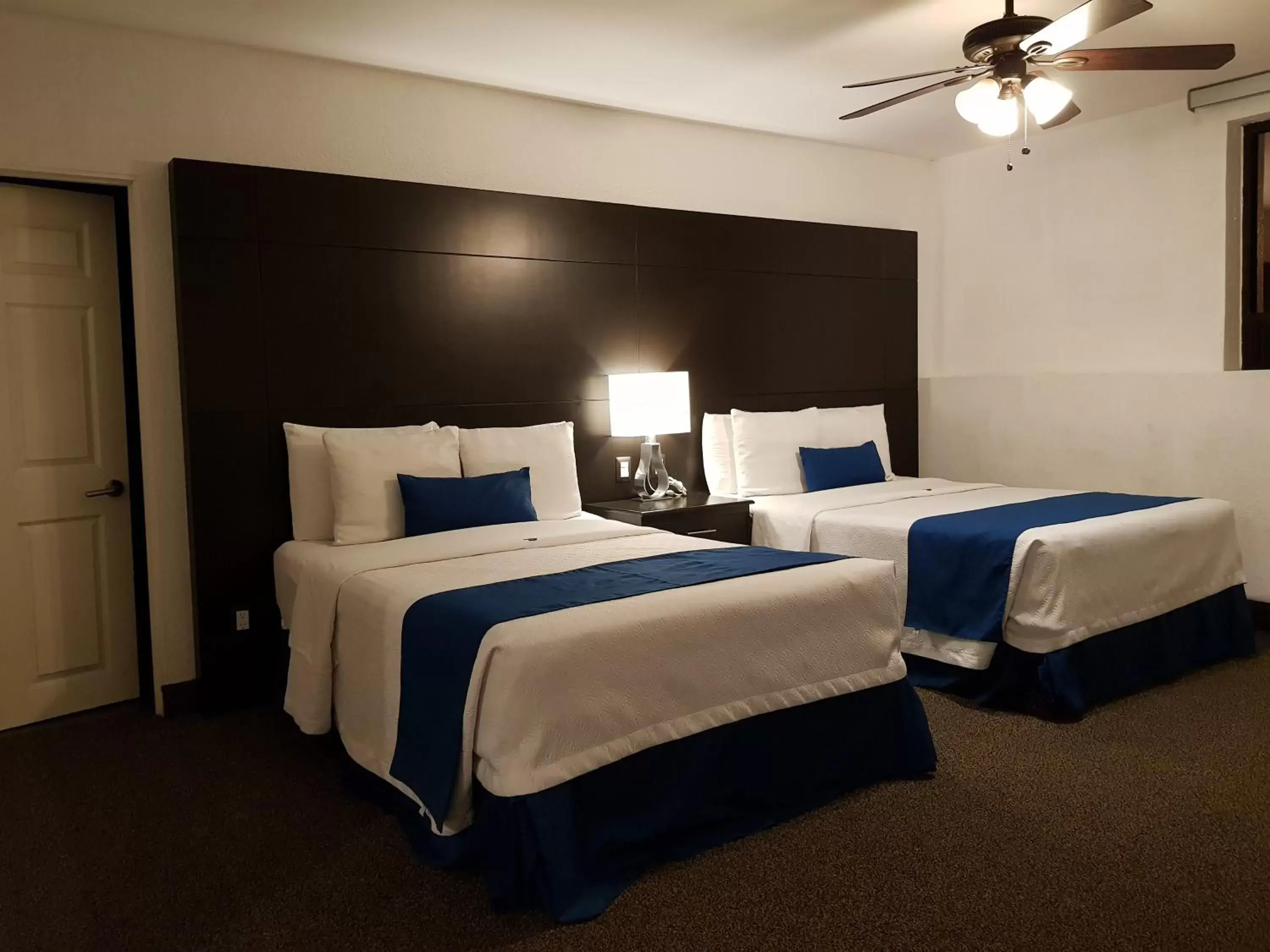 Bedroom, Bed in Hotel Principado Tijuana Aeropuerto