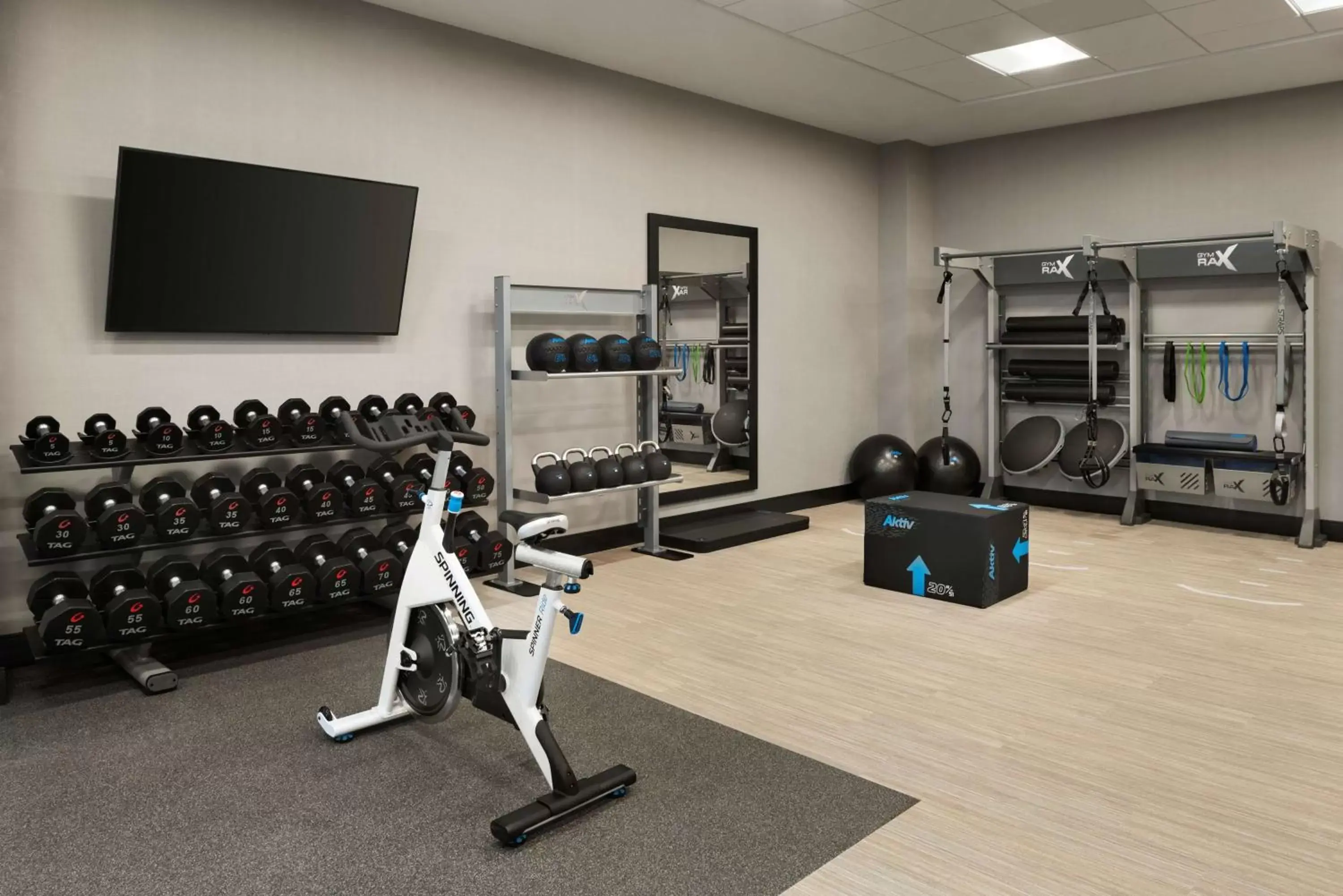 Fitness centre/facilities, Fitness Center/Facilities in Hilton Garden Inn Milwaukee Brookfield Conference Center