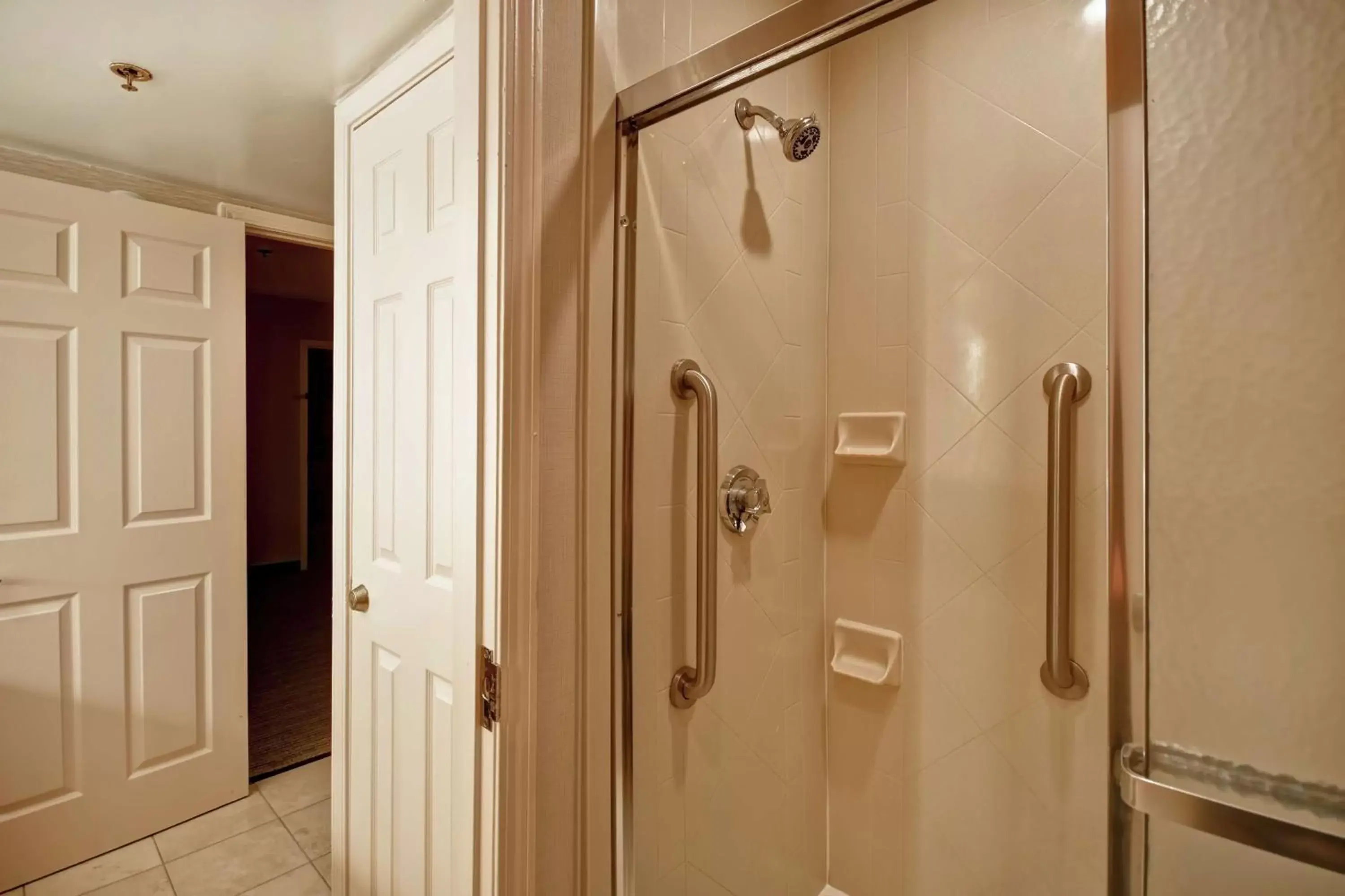 Bathroom in Homewood Suites by Hilton Atlanta-Galleria/Cumberland