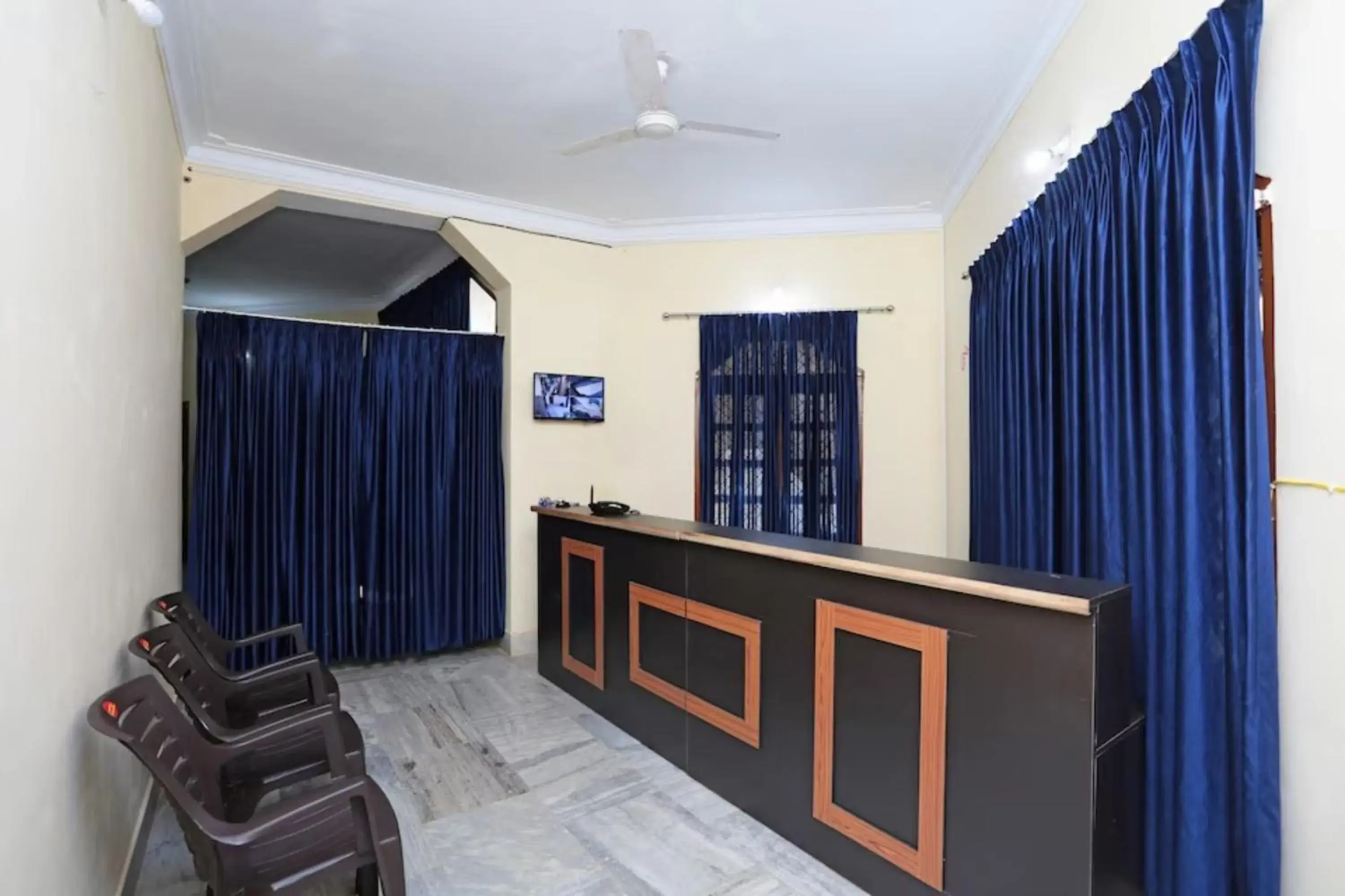 Seating area, Lobby/Reception in Goroomgo Pink Villa Guest House Bhubaneswar