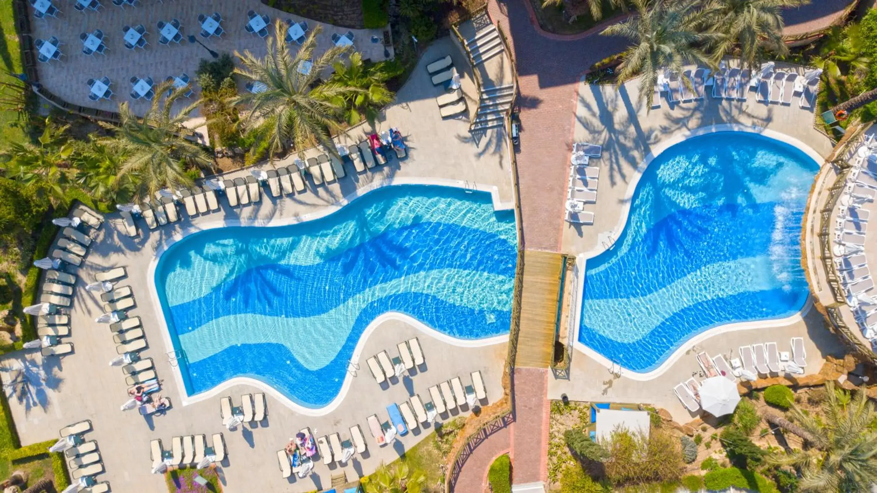 Pool View in Novum Garden Side Hotel