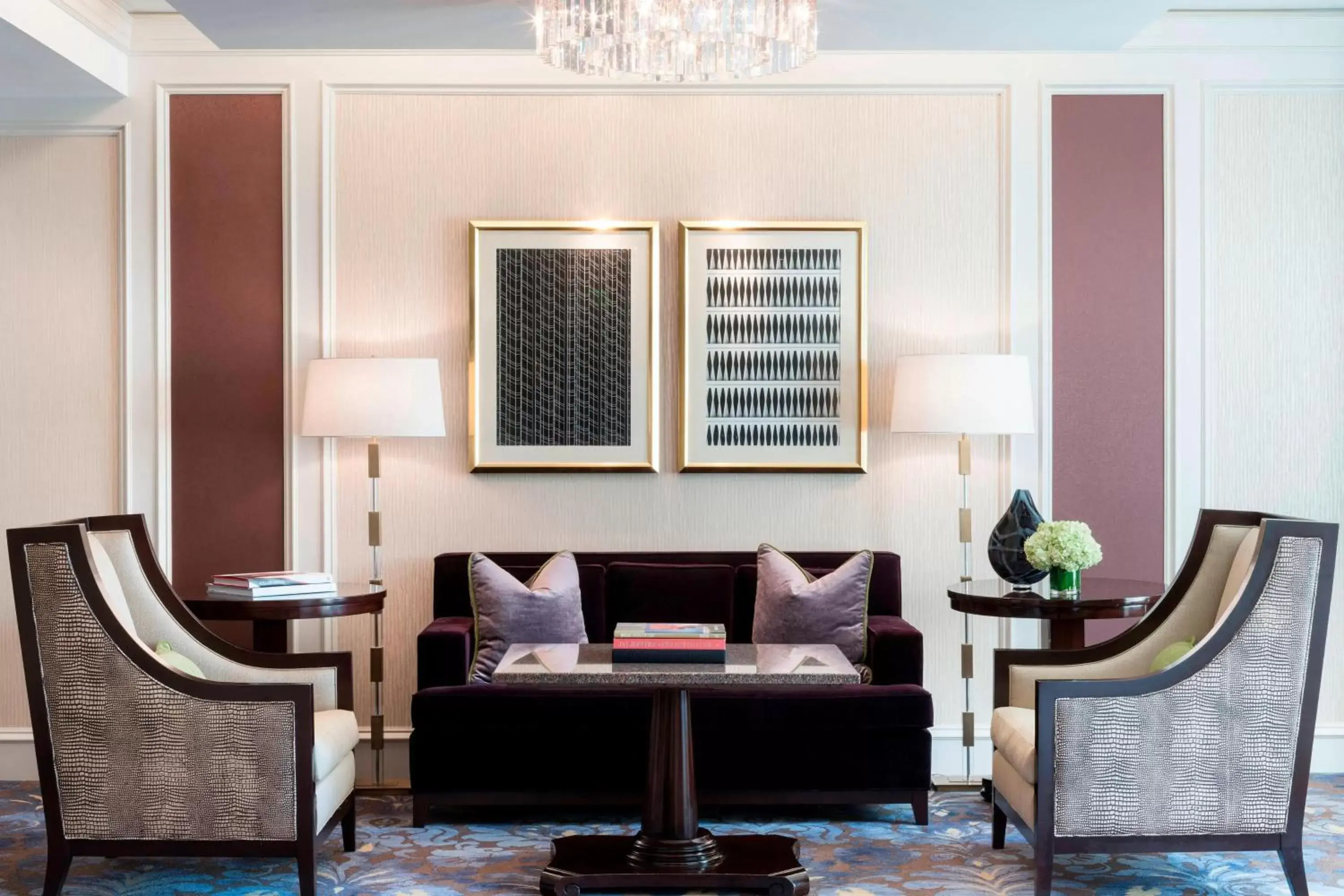 Lounge or bar, Seating Area in The Ritz-Carlton, Dallas