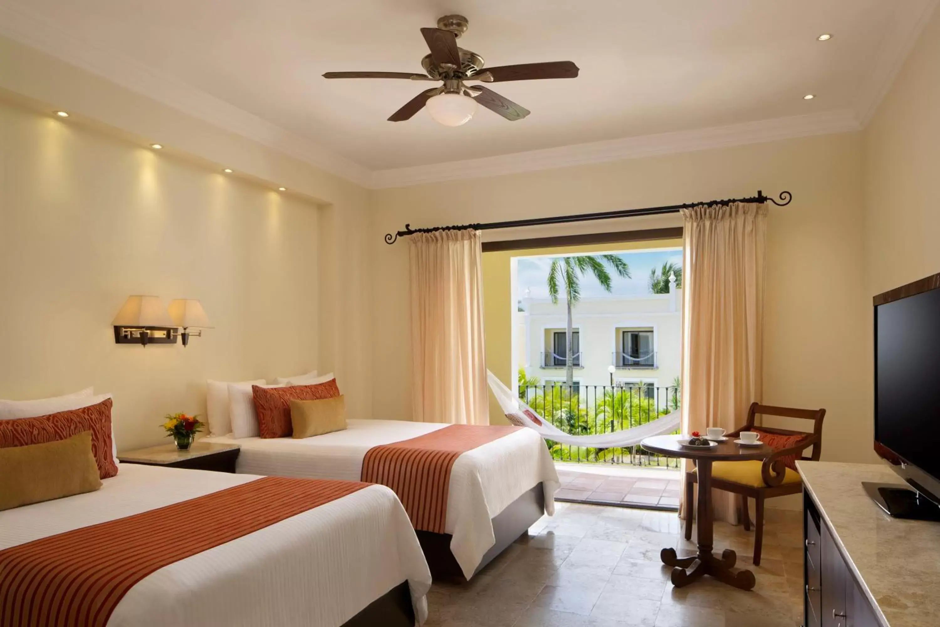 Bed in Dreams Tulum Resort & Spa