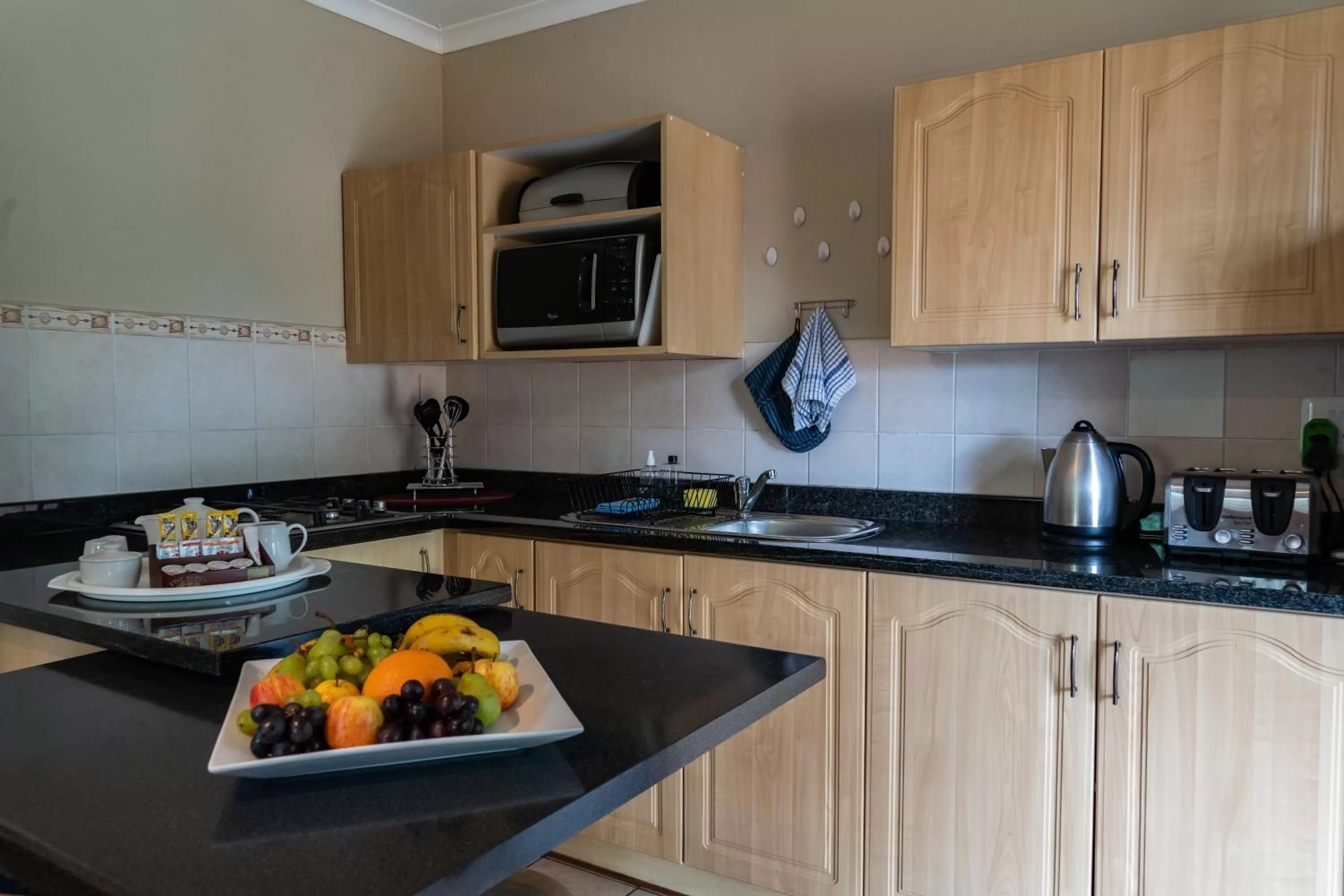 Kitchen or kitchenette in Gooderson Knysna Chalets