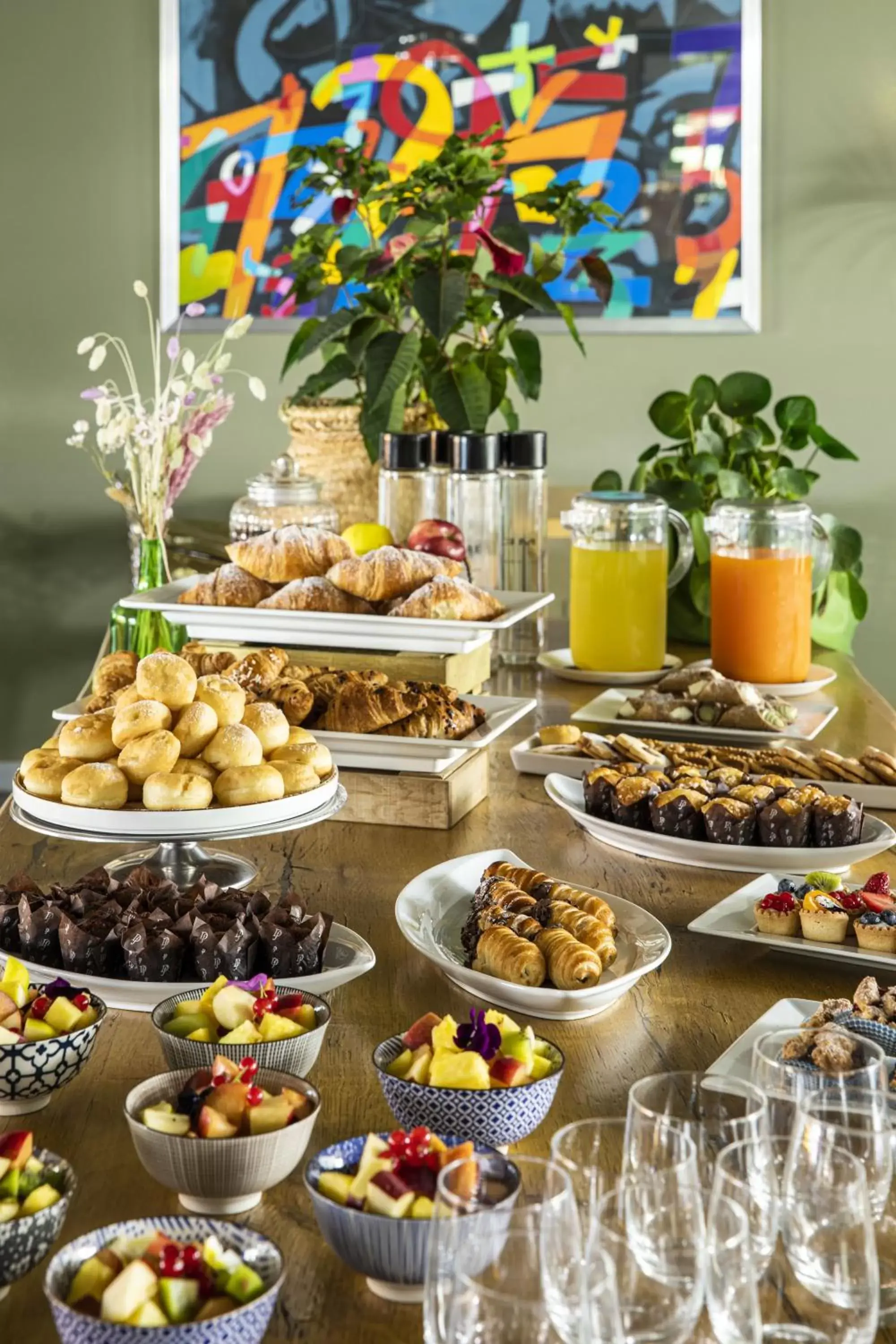 Buffet breakfast in Mercure Milano Agrate Brianza