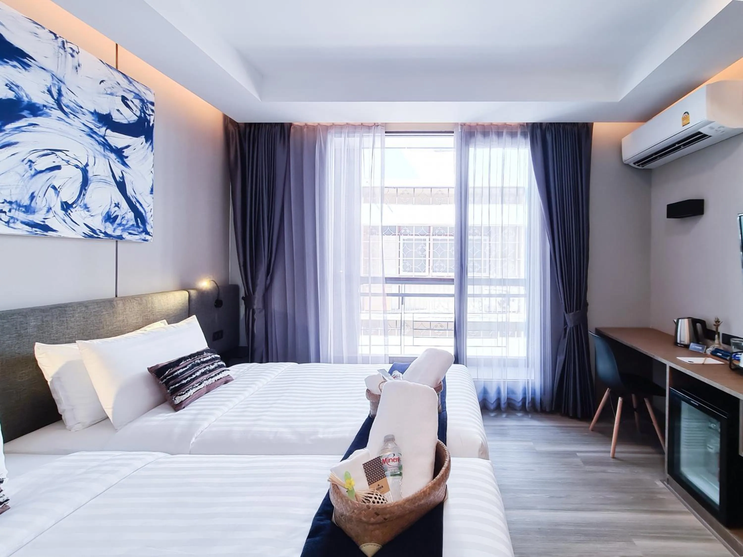 Photo of the whole room, Bed in SOVA Hotel Bangkok