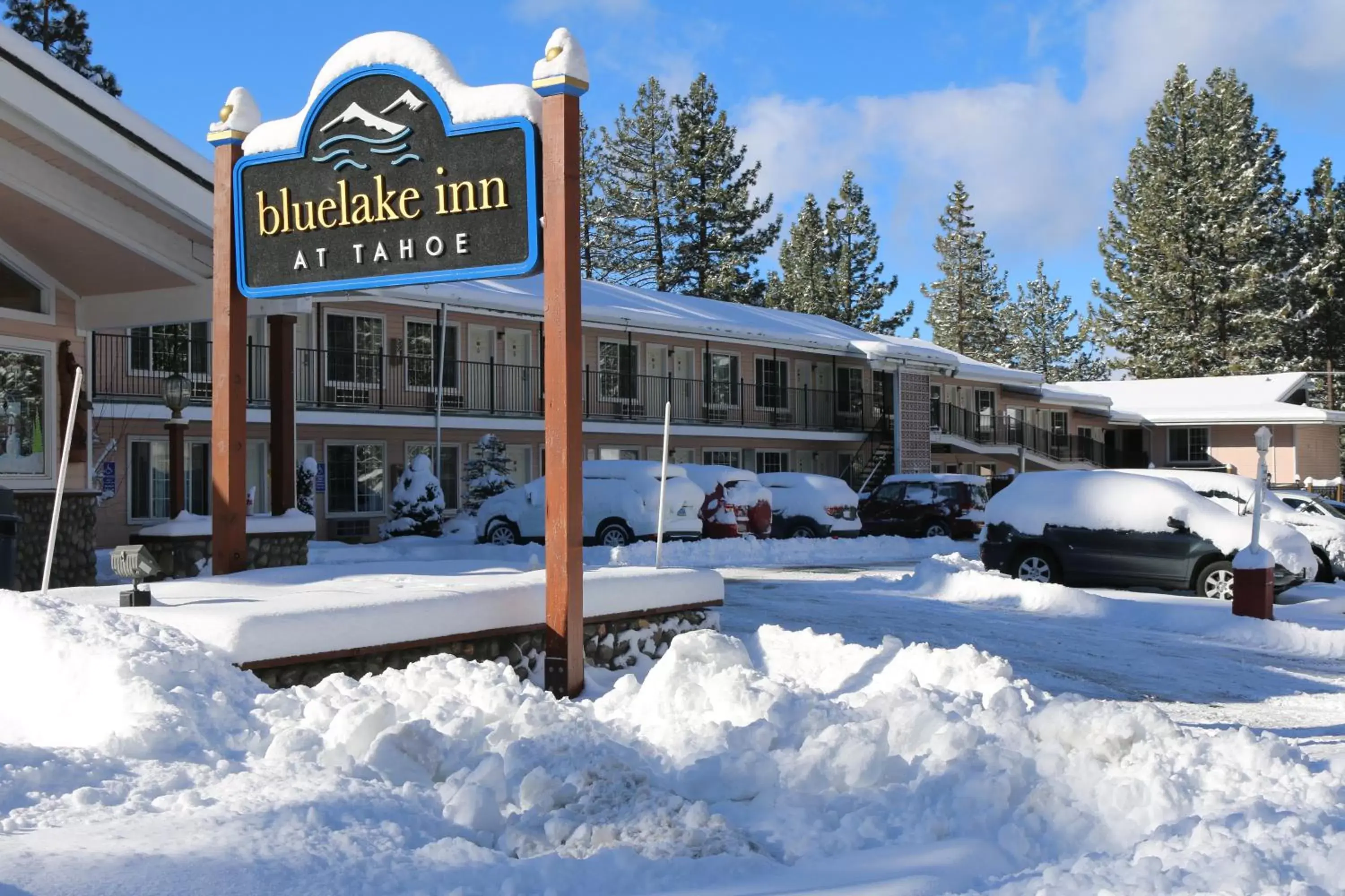 Winter in Bluelake Inn @ Heavenly Village