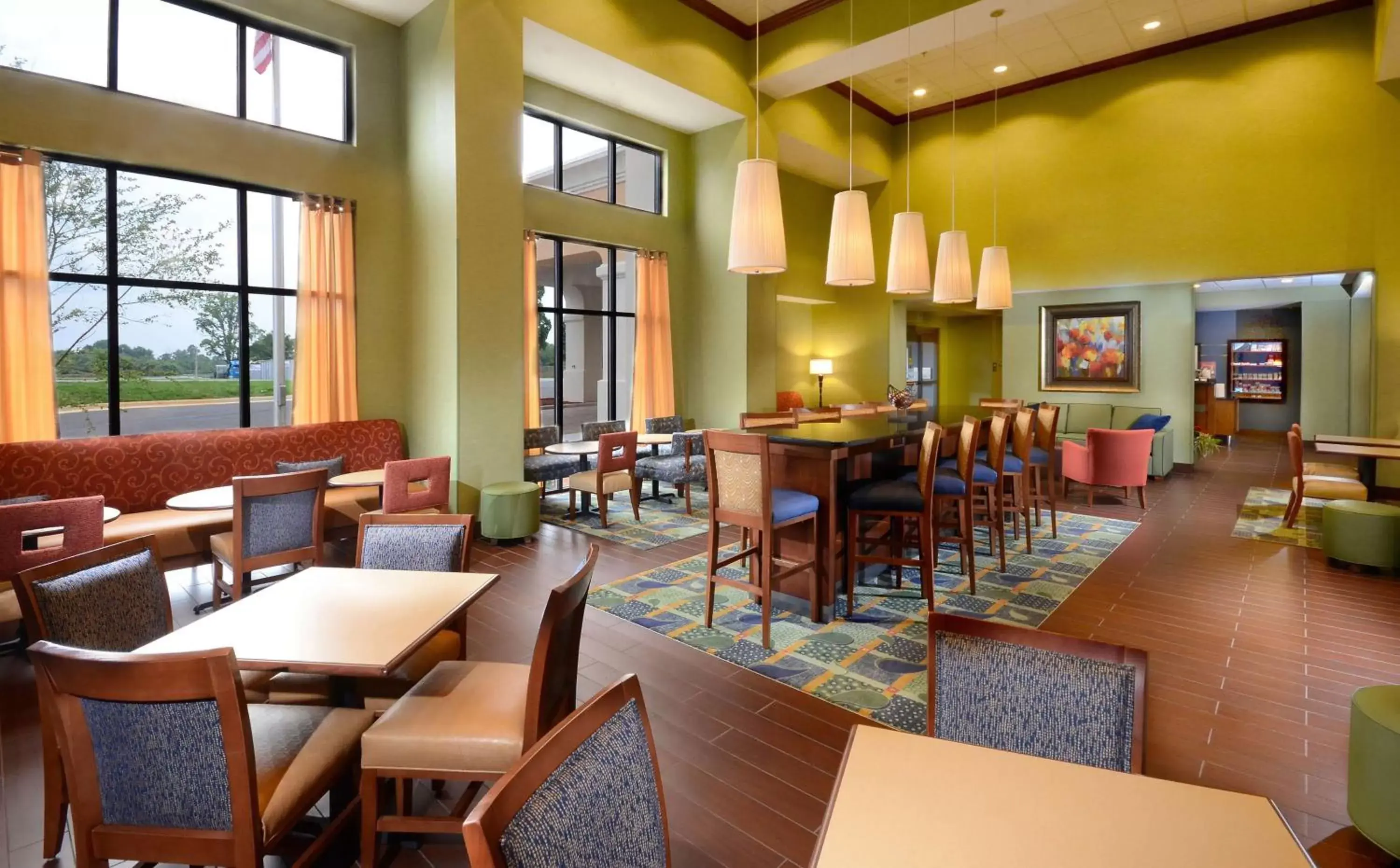 Lobby or reception, Restaurant/Places to Eat in Hampton Inn and Suites Lynchburg