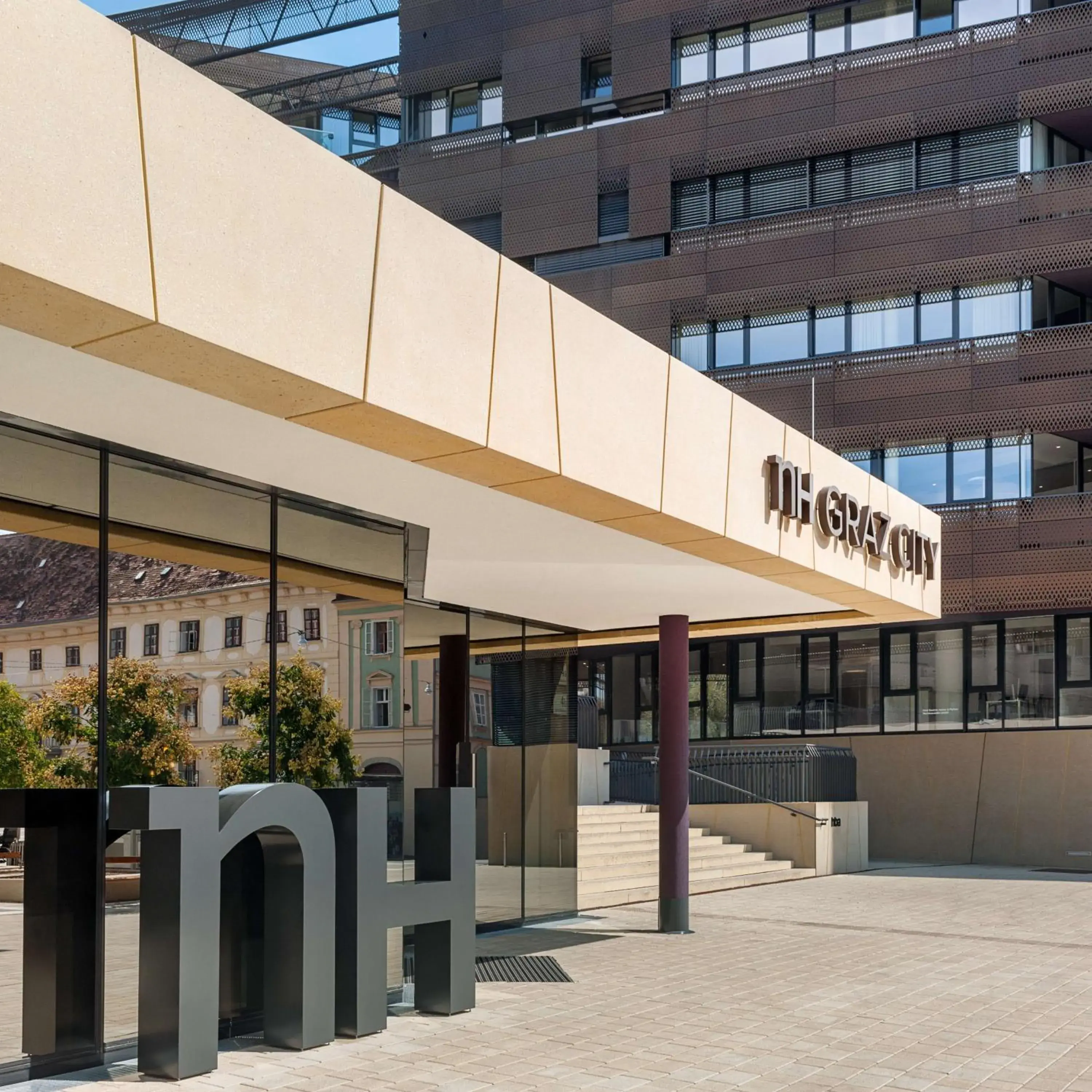 Property building in NH Graz City Property building in NH Graz City