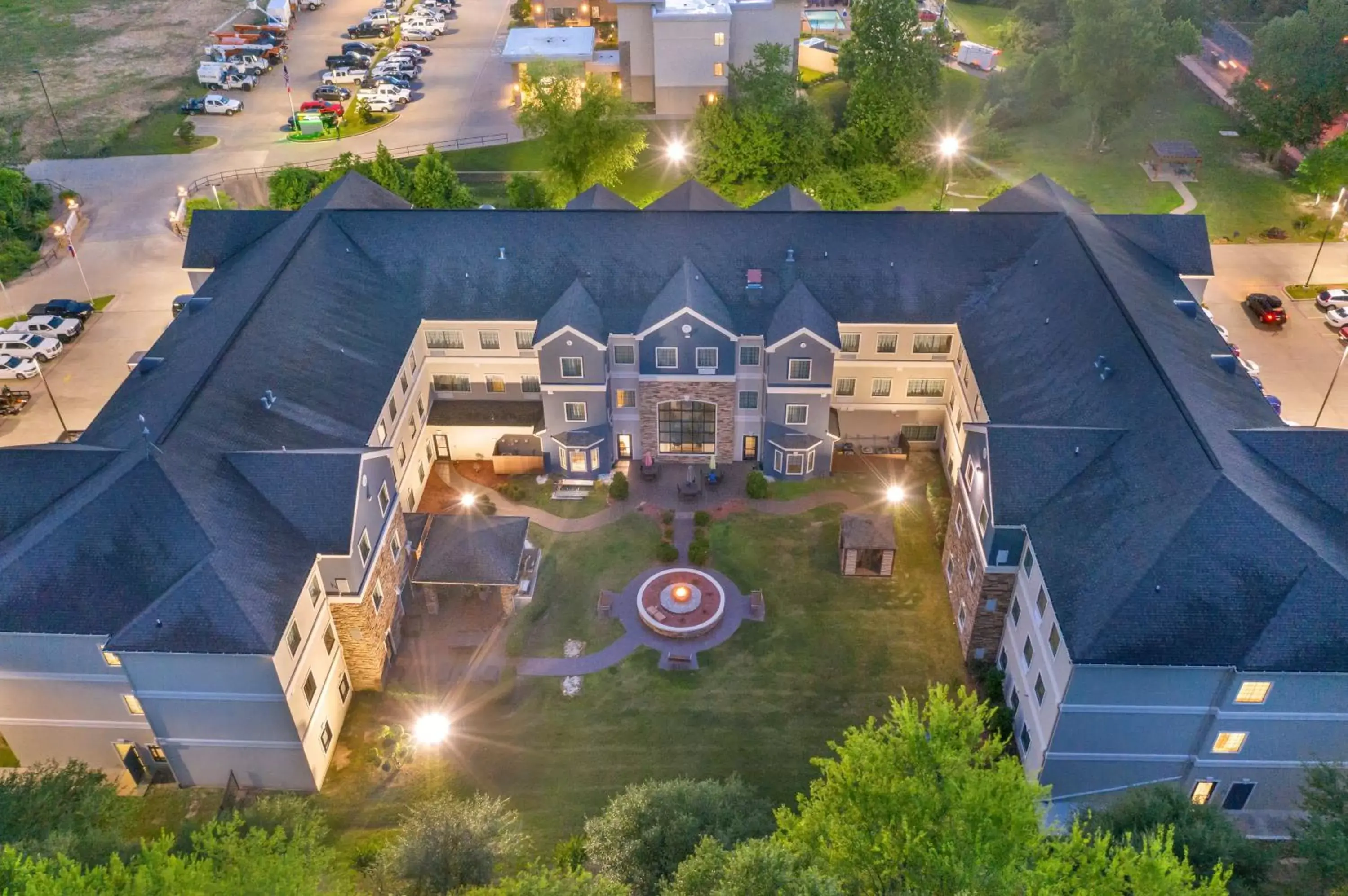 Property building, Bird's-eye View in Staybridge Suites Tyler University Area, an IHG Hotel