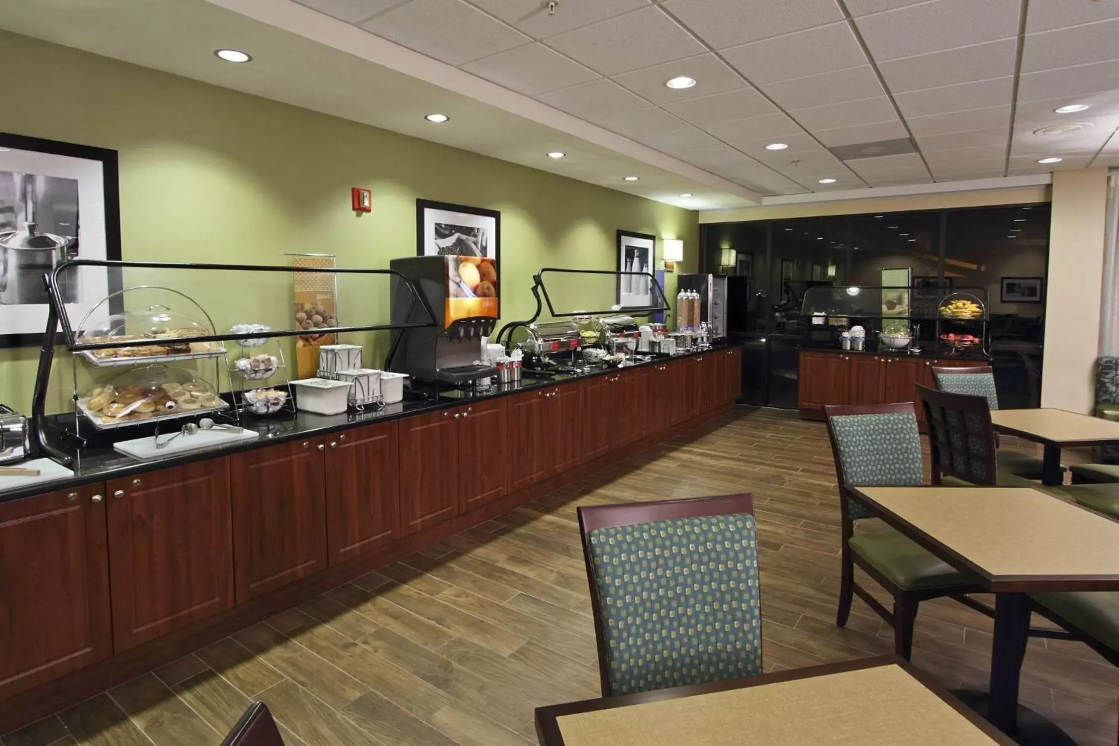 Dining area, Restaurant/Places to Eat in Hampton Inn Cocoa Beach