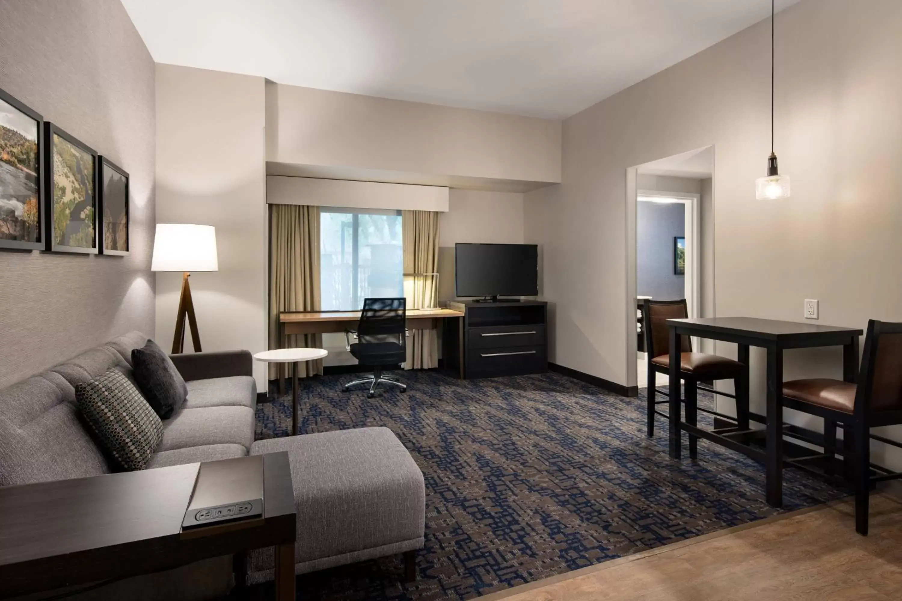 Bedroom, Seating Area in Residence Inn by Marriott Scottsdale Salt River