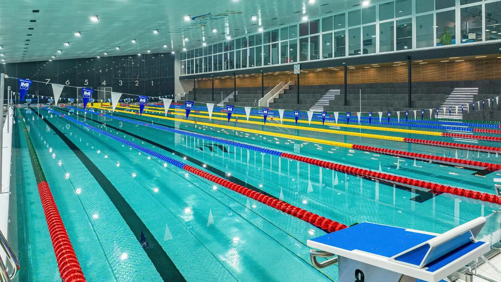 Swimming pool in Hotel AquaCity Riverside