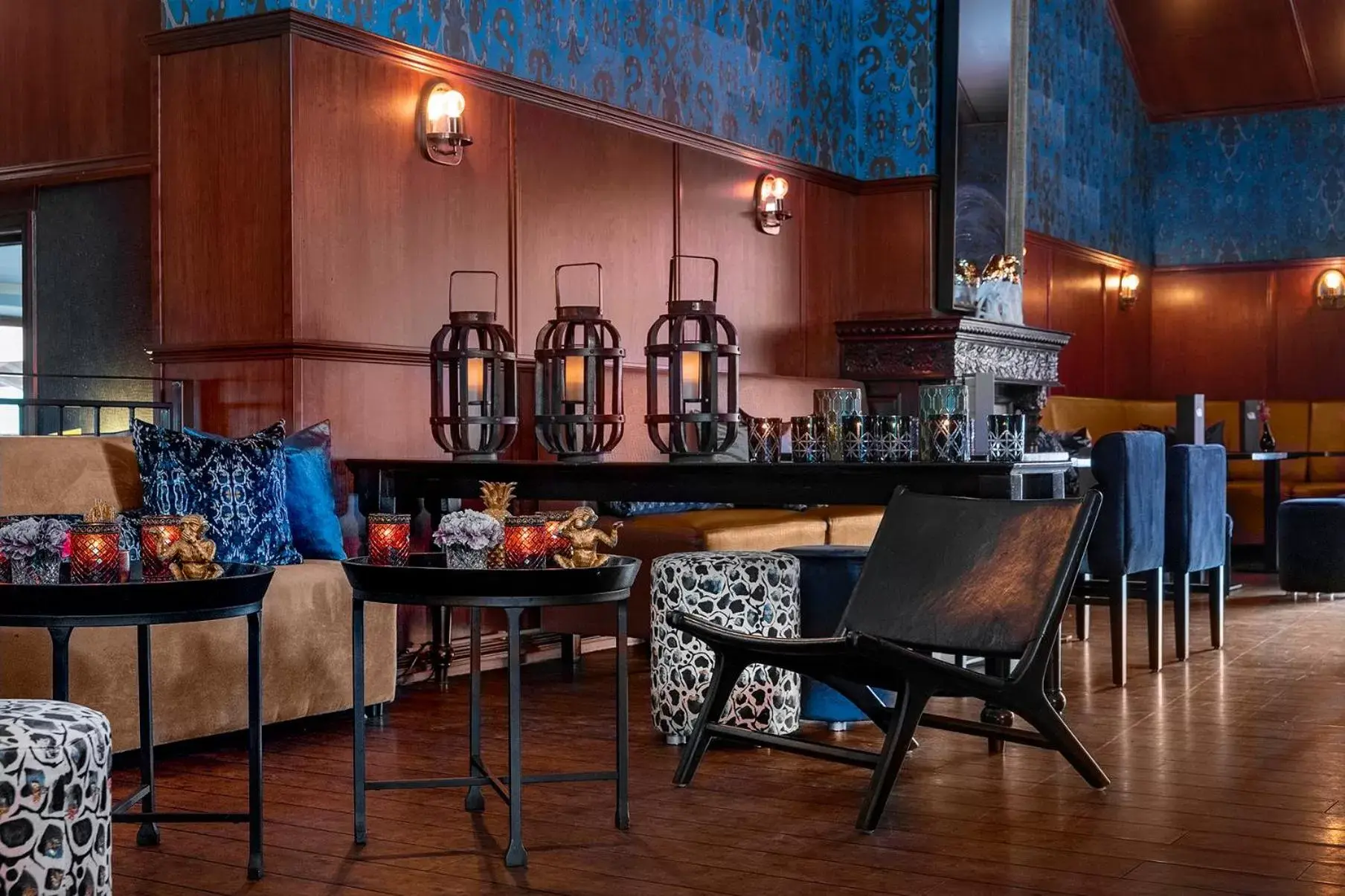 Lounge or bar, Restaurant/Places to Eat in Van der Valk Hotel Emmeloord