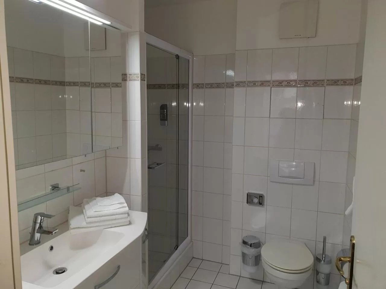 Shower in Hotel Rosenhof