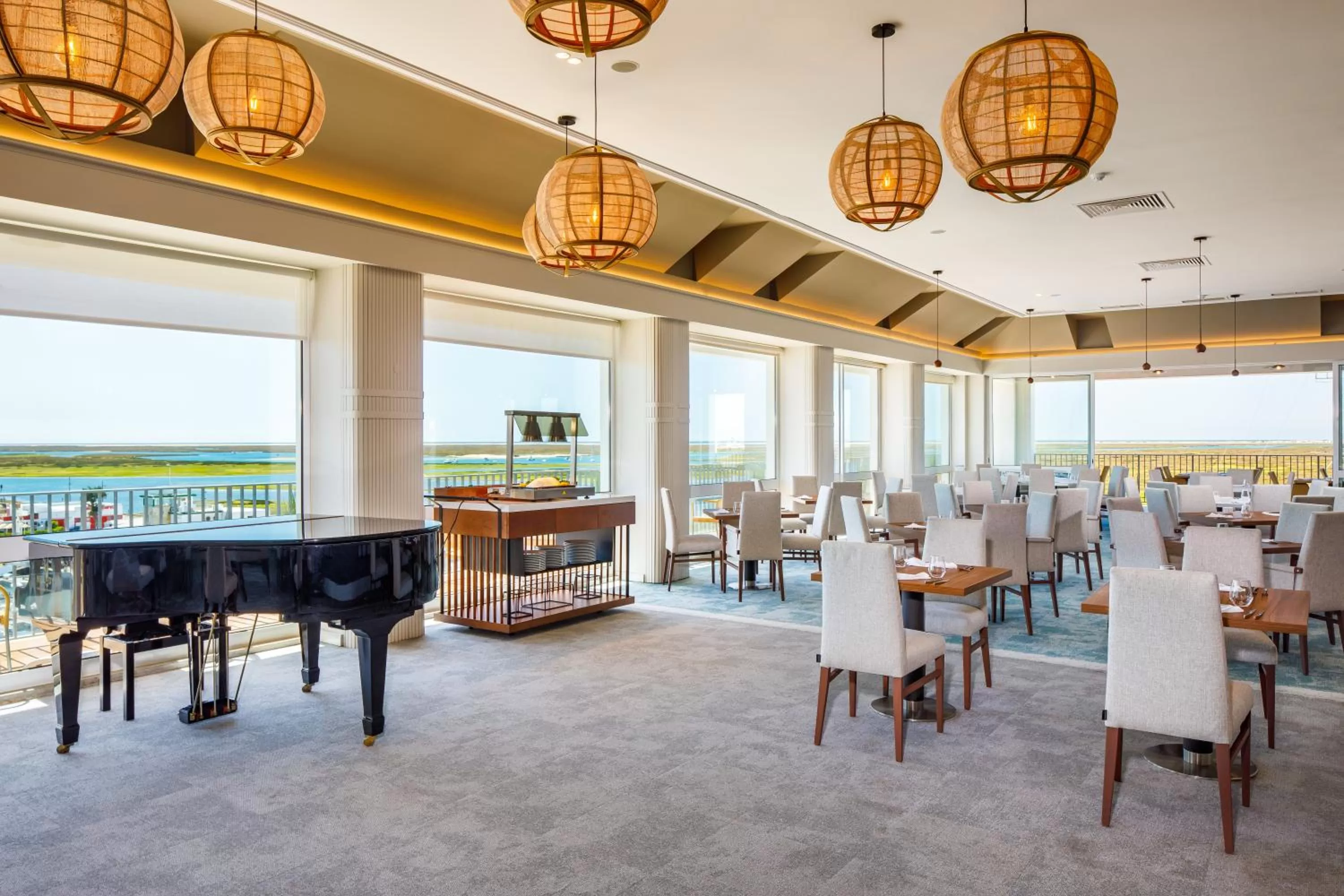 Restaurant/places to eat in AP Eva Senses