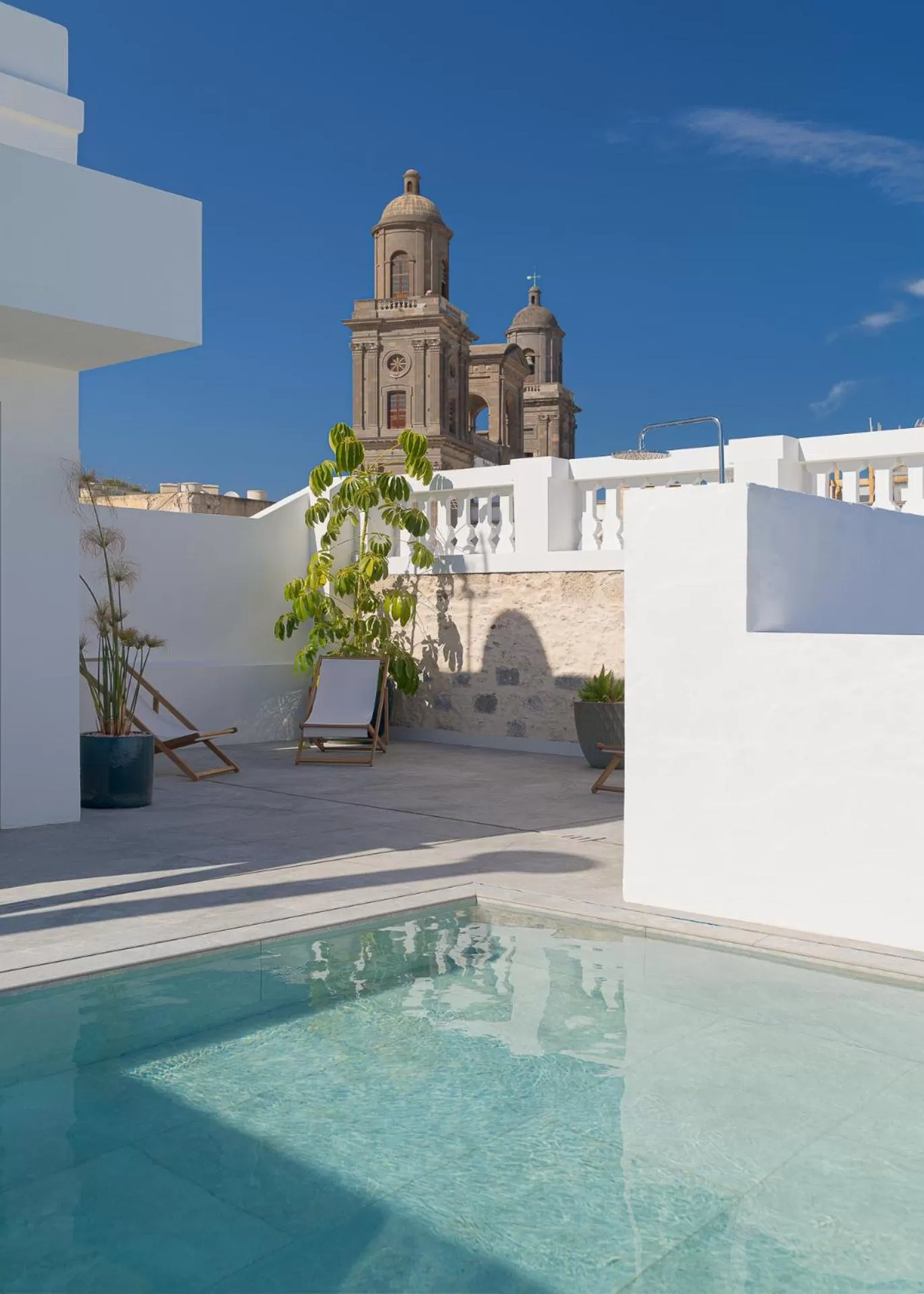 Swimming pool in Boutique Hotel Cordial La Niña de Vegueta