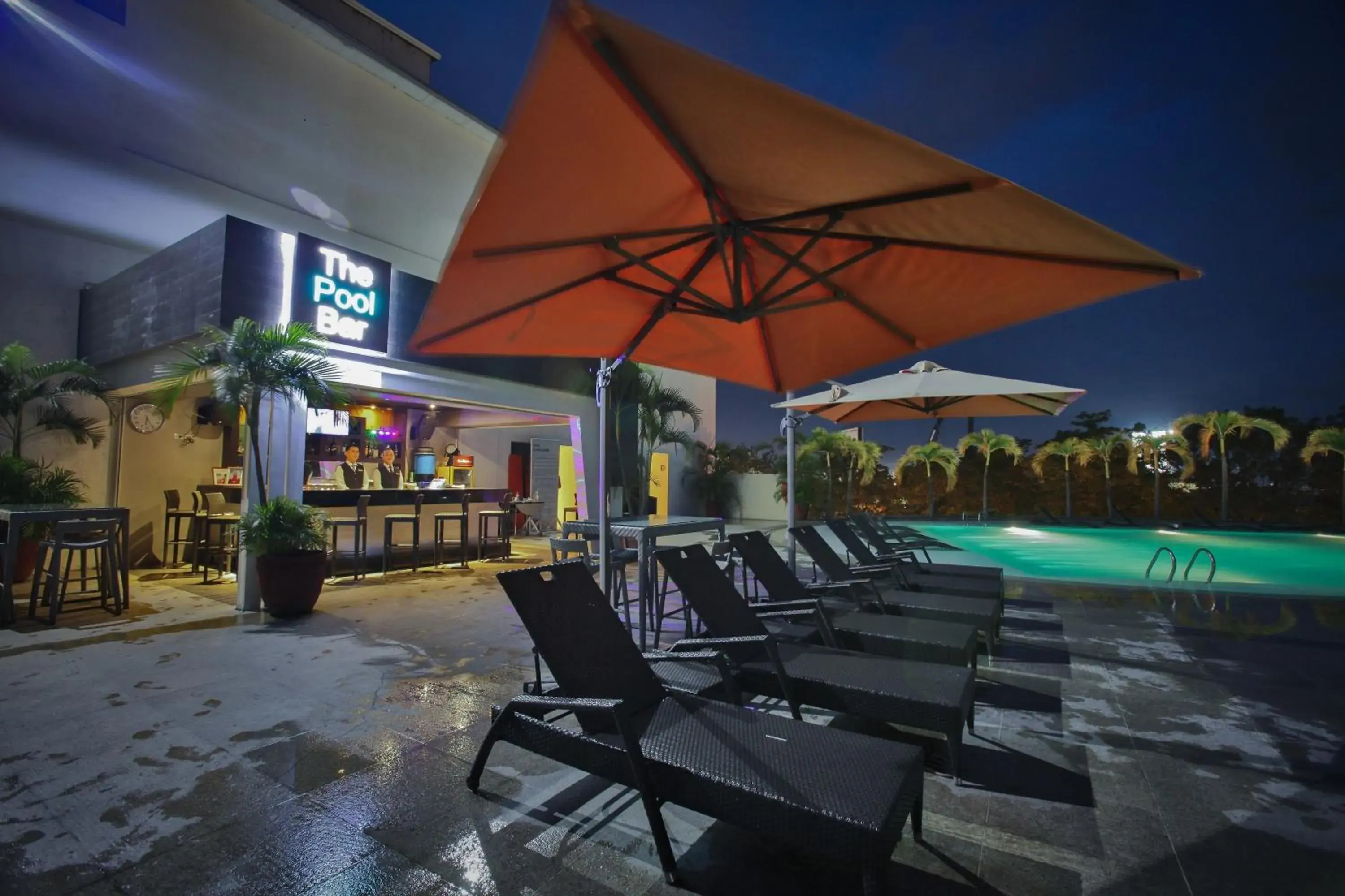 Pool view in Limketkai Luxe Hotel Pool view in Limketkai Luxe Hotel