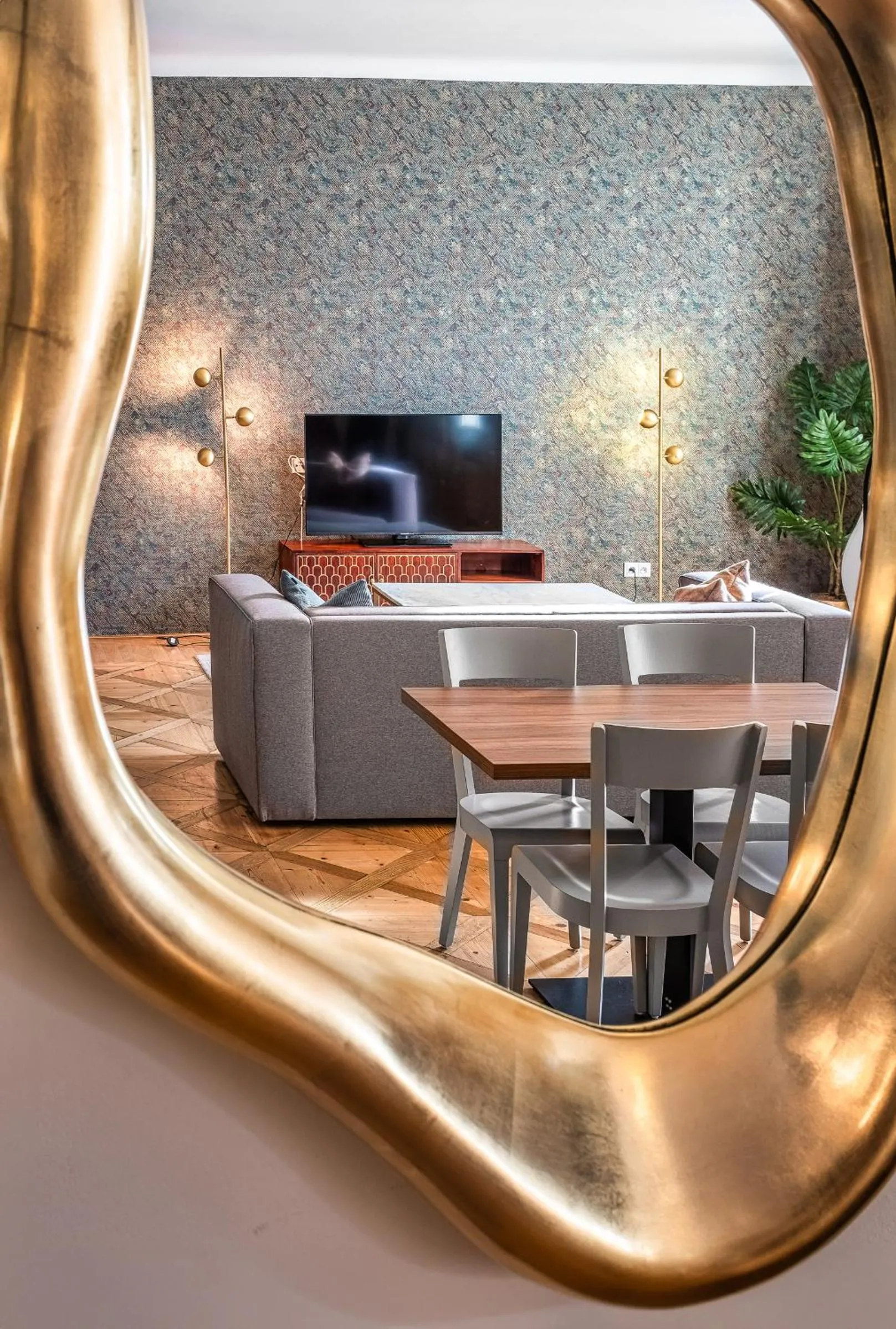 Living room in Golden Angel Suites by Adrez