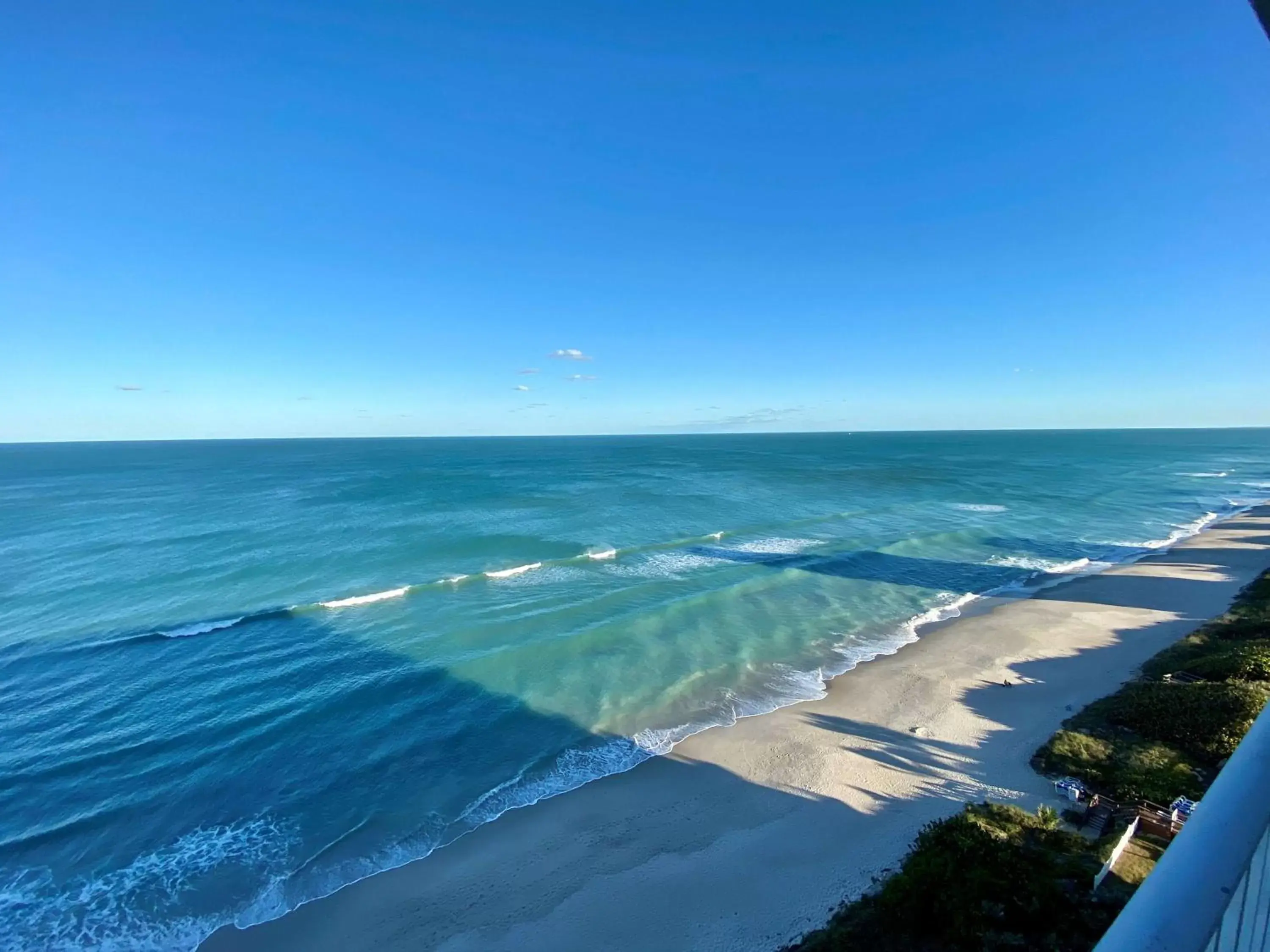 View (from property/room), Bird's-eye View in Radisson Suite Hotel Oceanfront