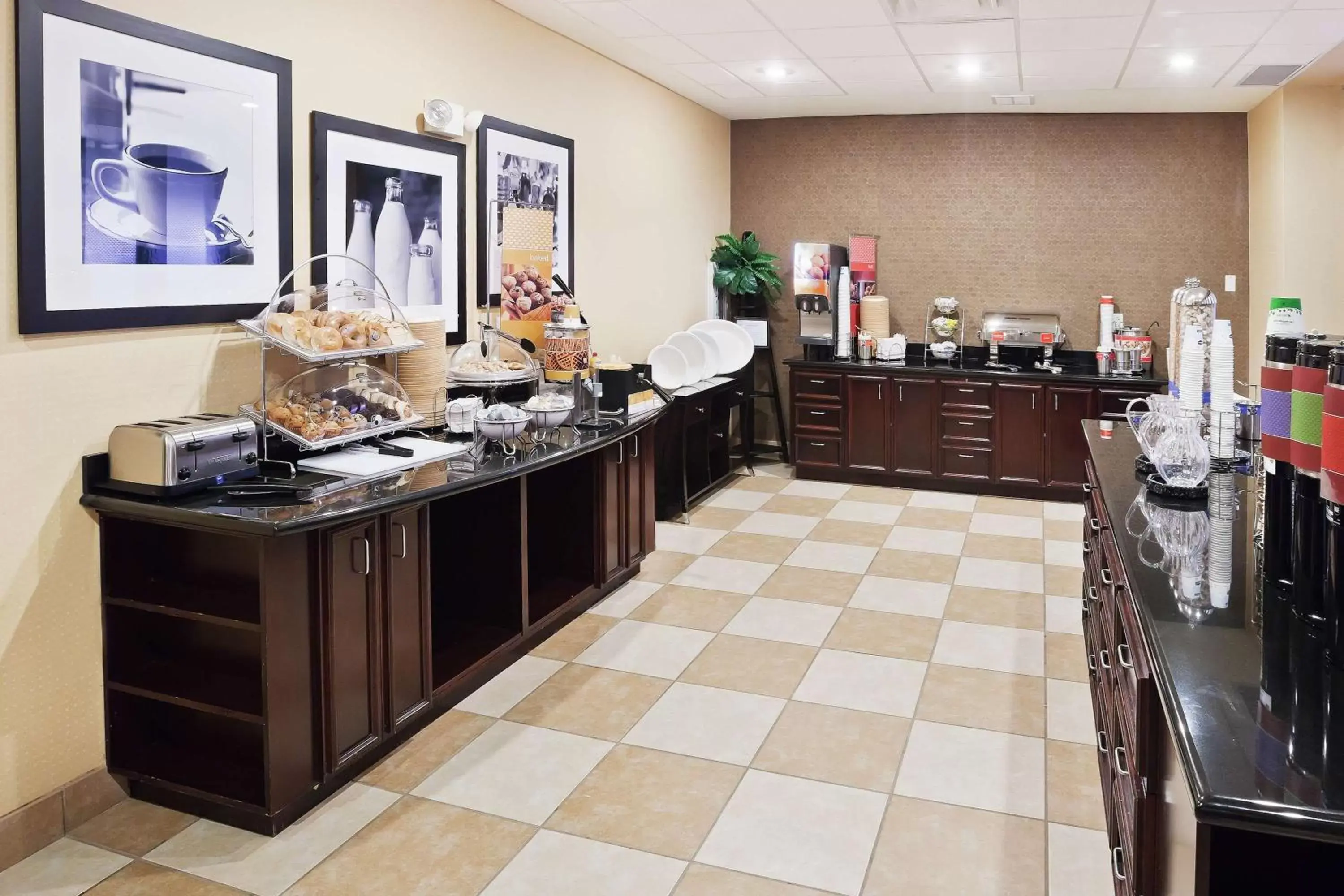 Dining area, Restaurant/Places to Eat in Hampton Inn & Suites Dumas