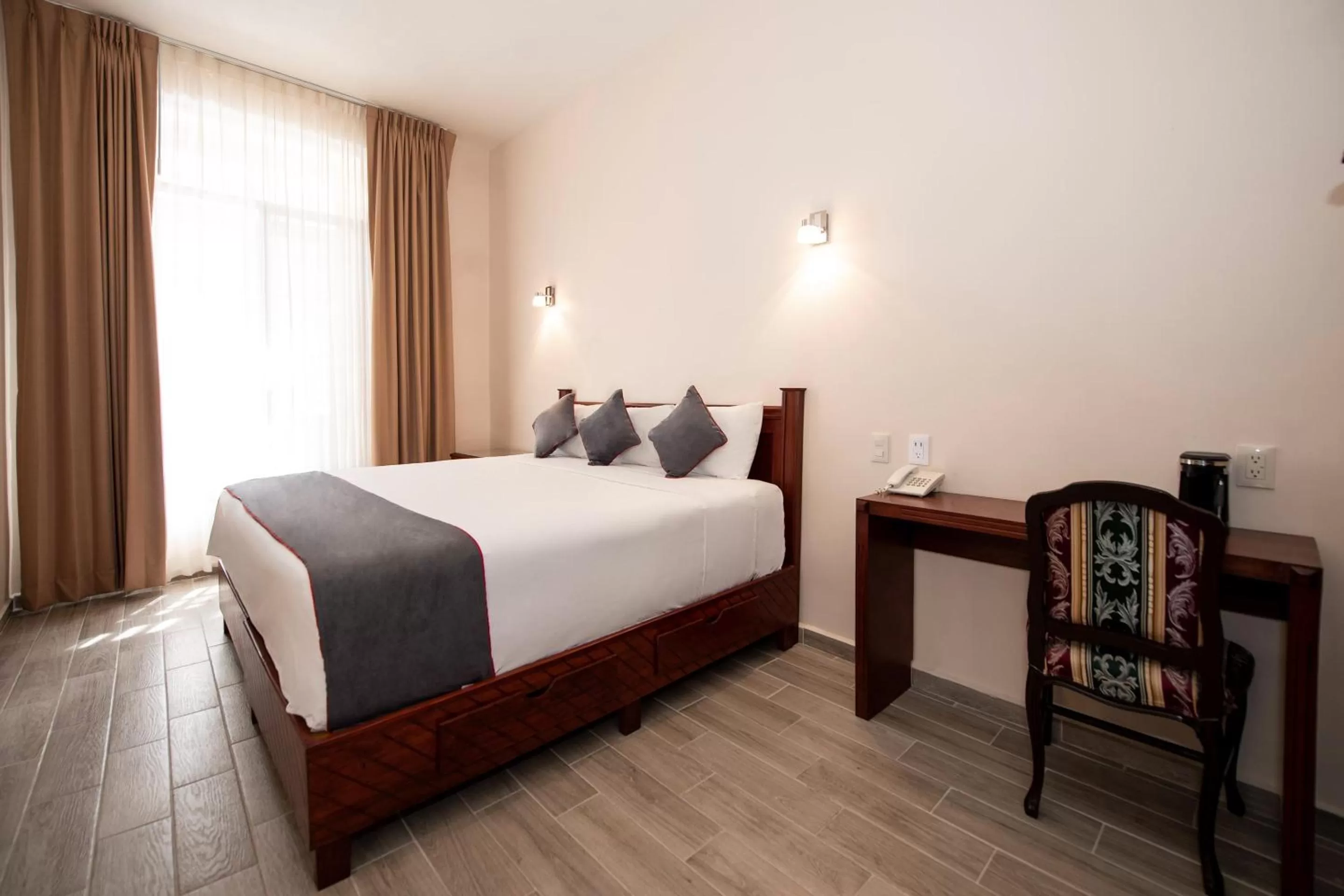 Bedroom, Bed in Hotel Senorial