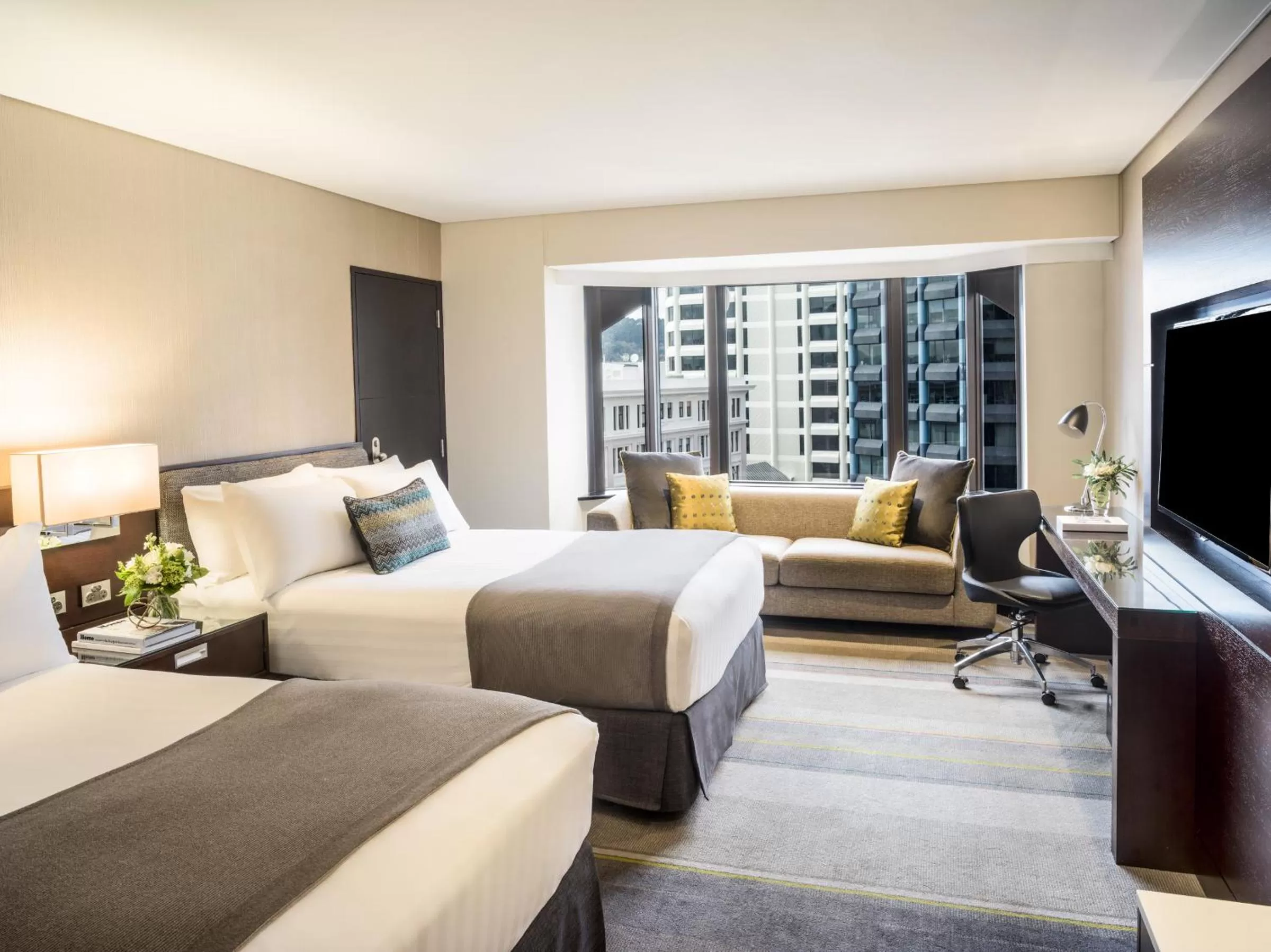 TV and multimedia, Bed in InterContinental Wellington by IHG