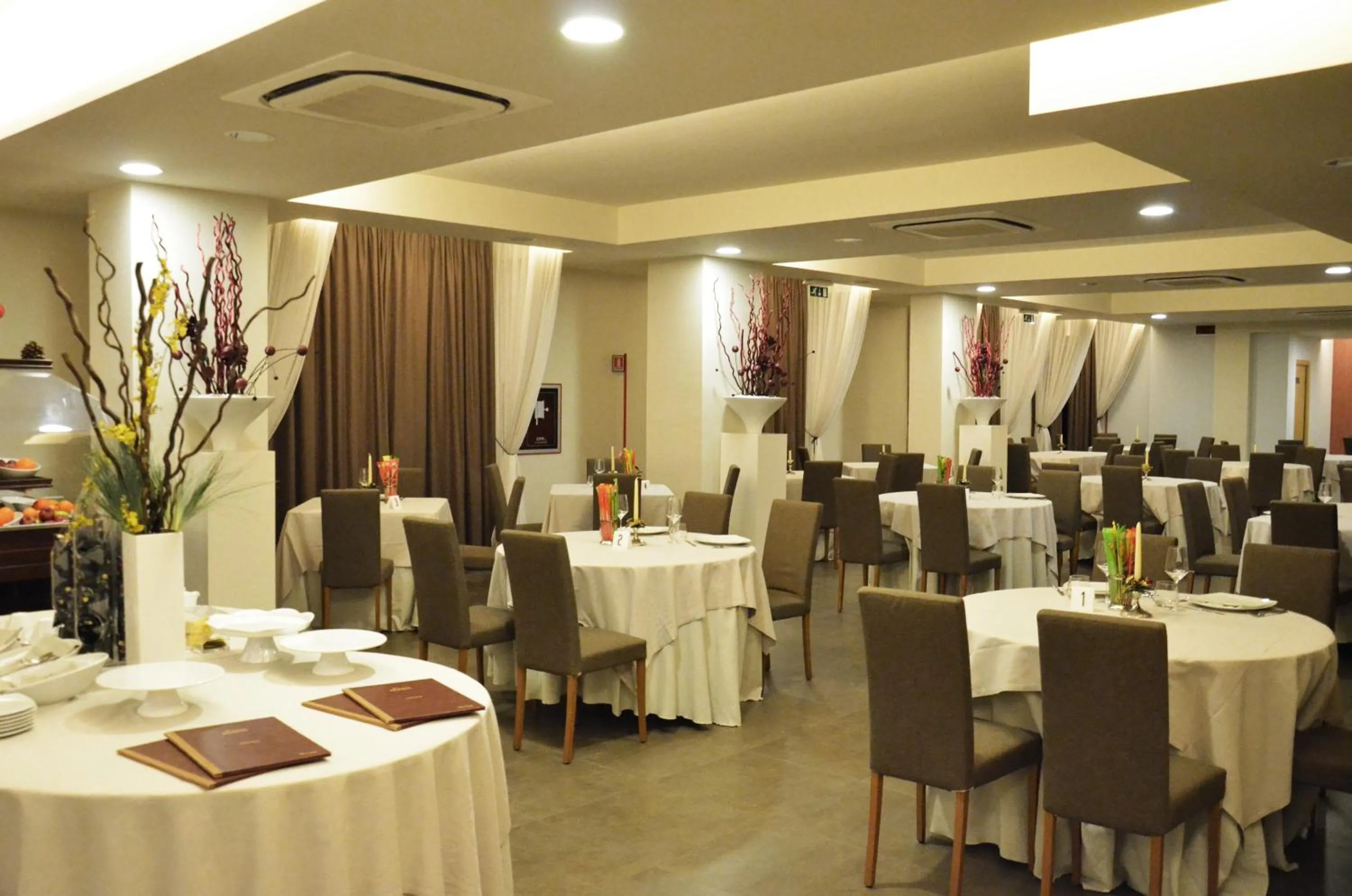 Restaurant/places to eat in Hotel Torre Del Sud