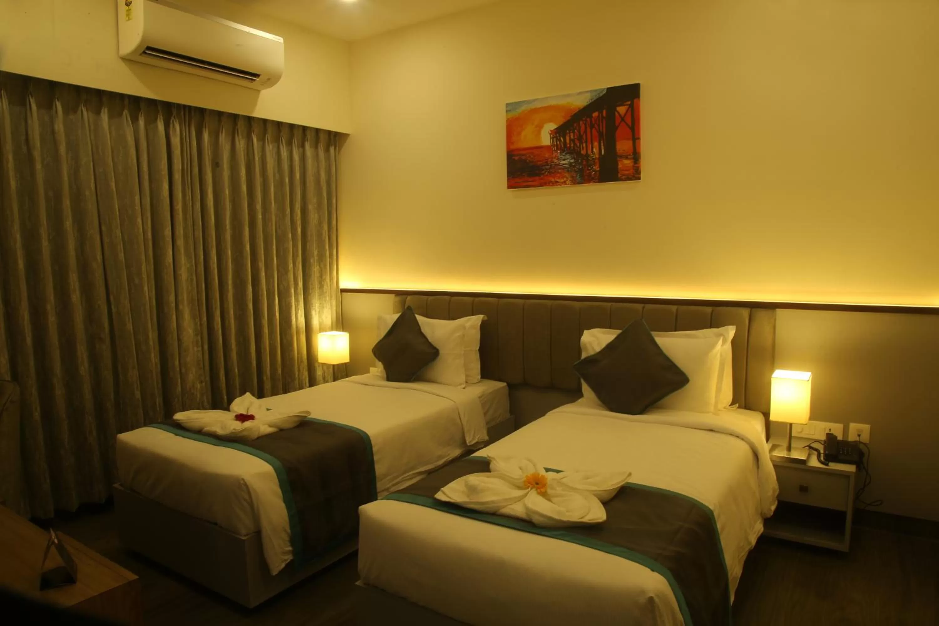 Bed in PARK IRIS HOTELS, Bharathi Nagar