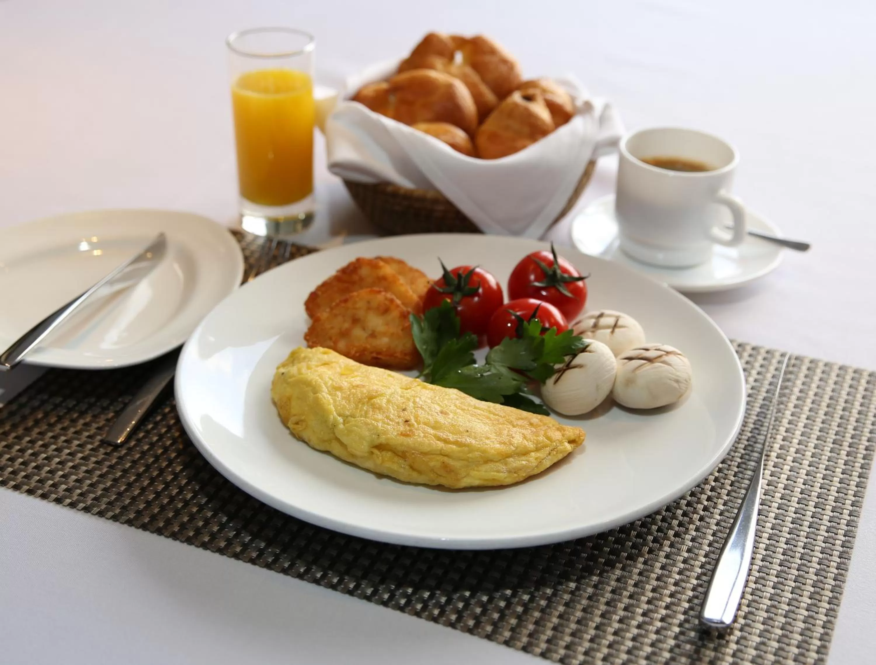 Buffet breakfast in The Harbourview - Chinese YMCA of Hong Kong