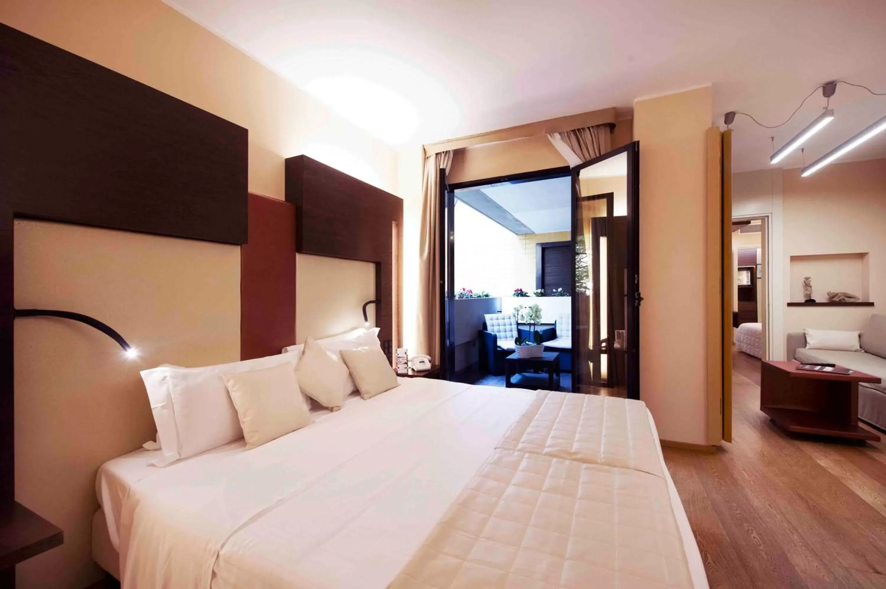 Bedroom, Bed in Art Hotel Navigli