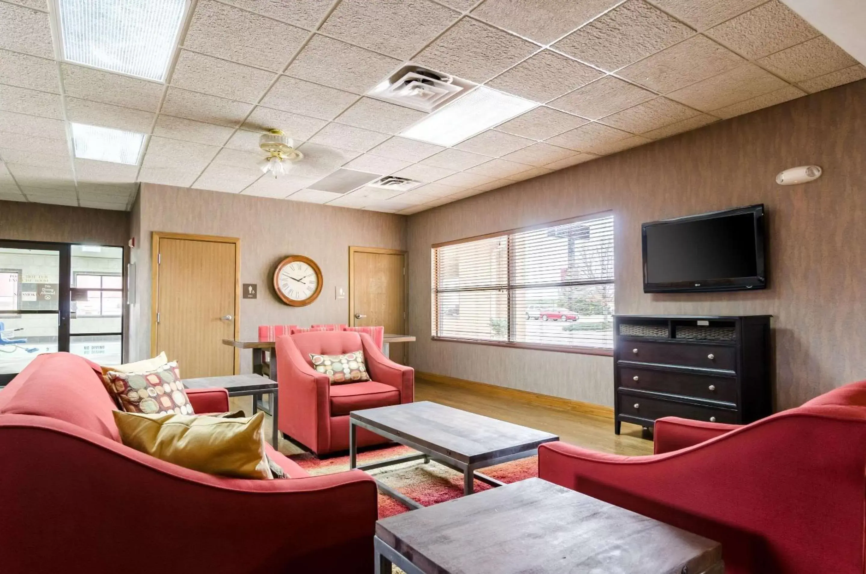 Lobby or reception, Seating Area in Comfort Inn Colby