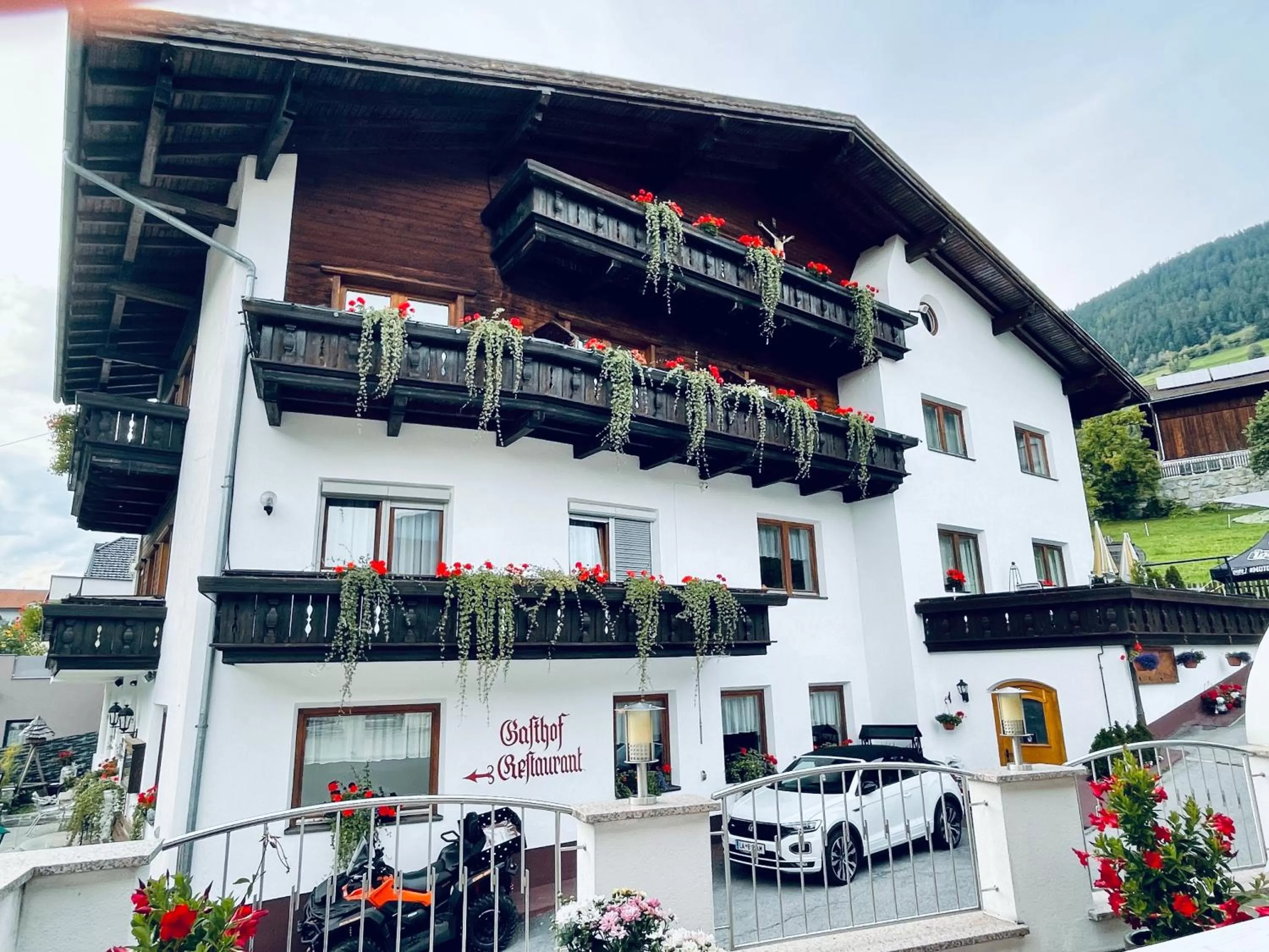 Hotel Marienhof- Erstes Motorradhotel in Fliess!