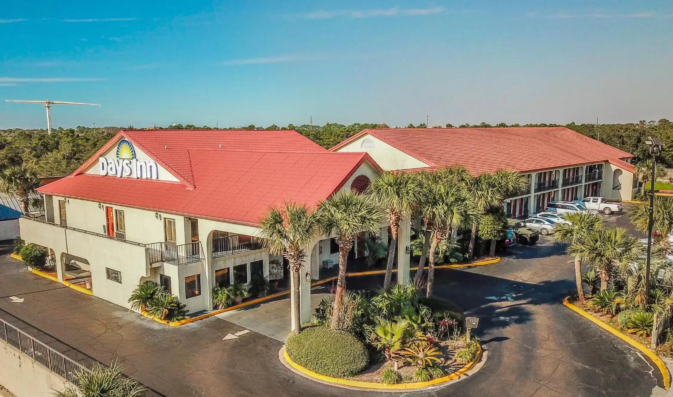 Property building in Days Inn by Wyndham Destin Property building in Days Inn by Wyndham Destin