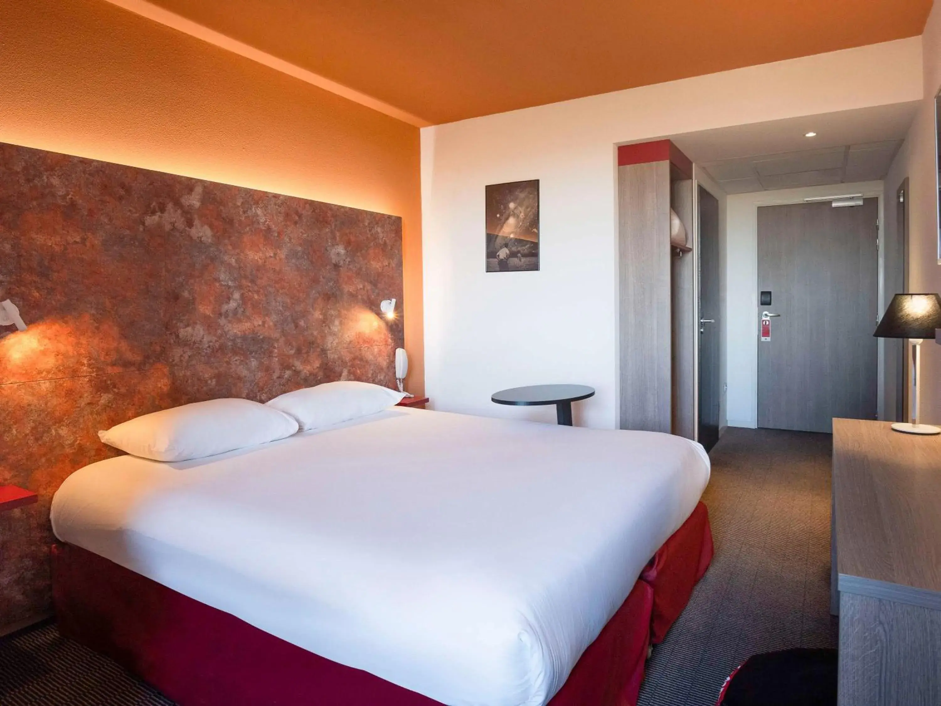 Photo of the whole room, Bed in ibis Styles Toulouse Cite Espace