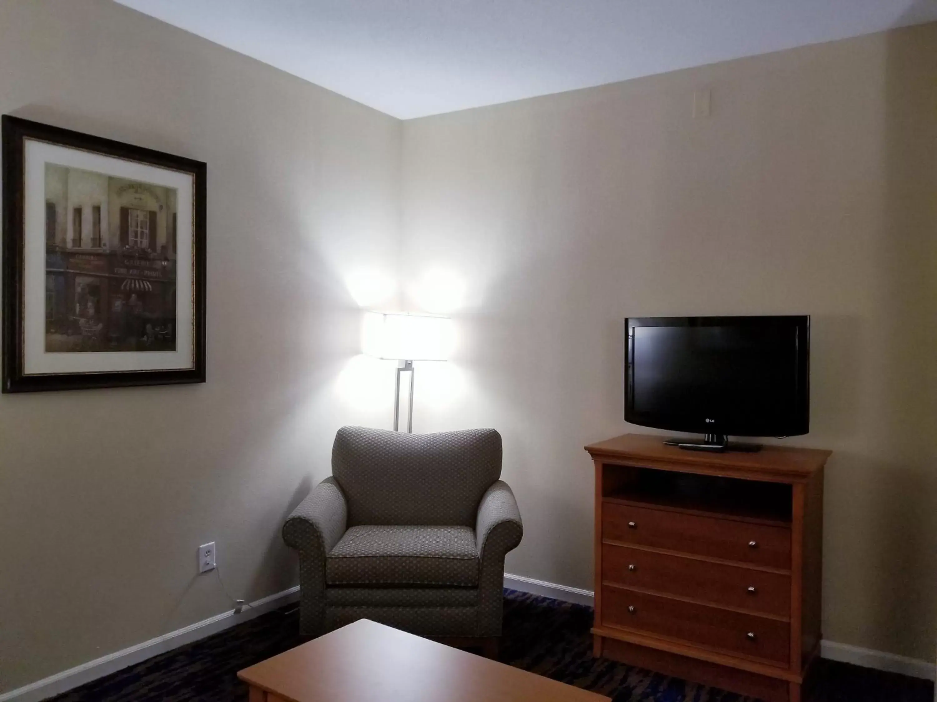 TV/Entertainment Center in Baymont by Wyndham Indianapolis Northwest