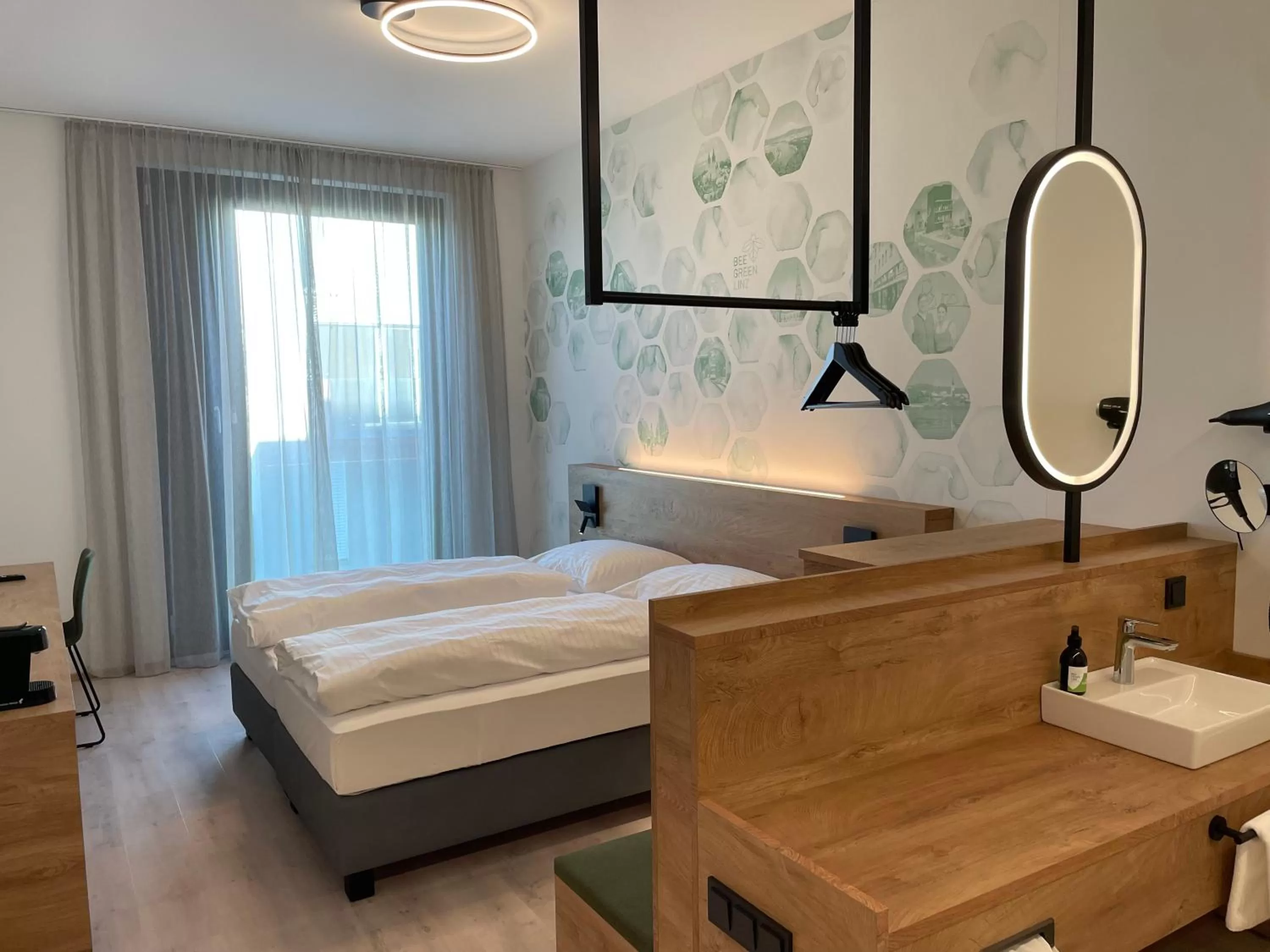 Area and facilities, Bed in BEE GREEN Linz Self-Check-in-Hotel