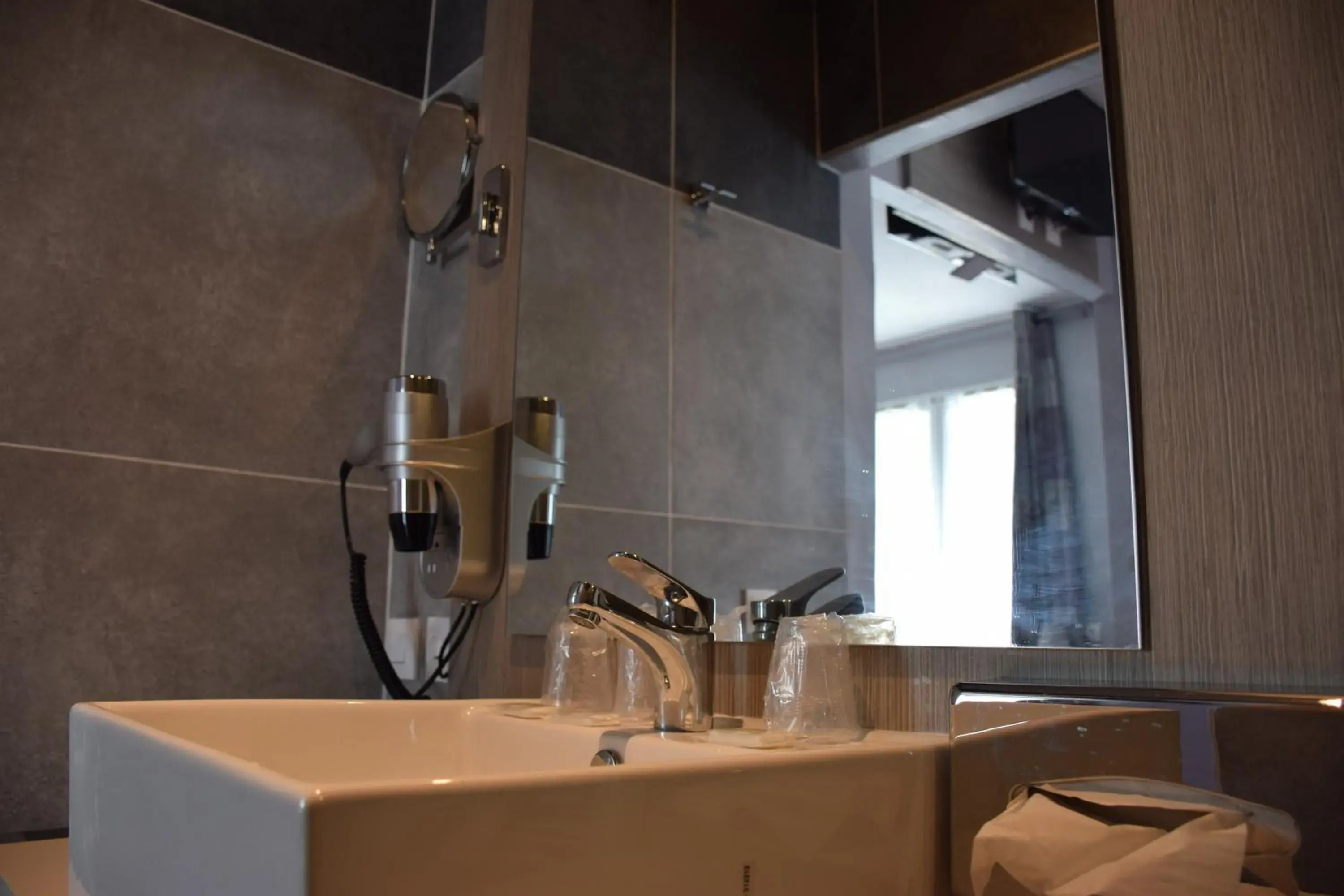 Bathroom in Hôtel Du Viaduc