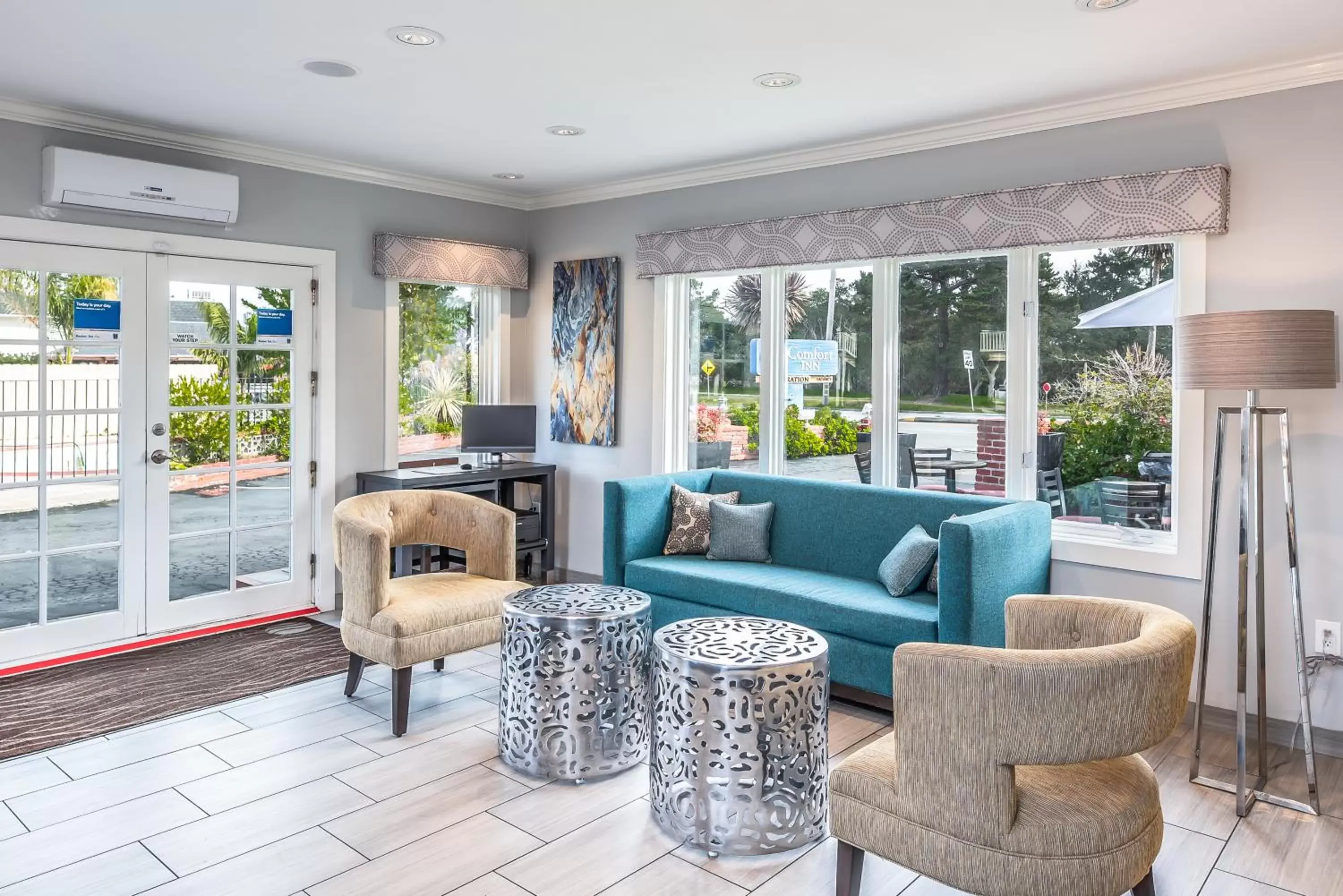 Lobby or reception, Seating Area in The Inn at 1252 Monterey