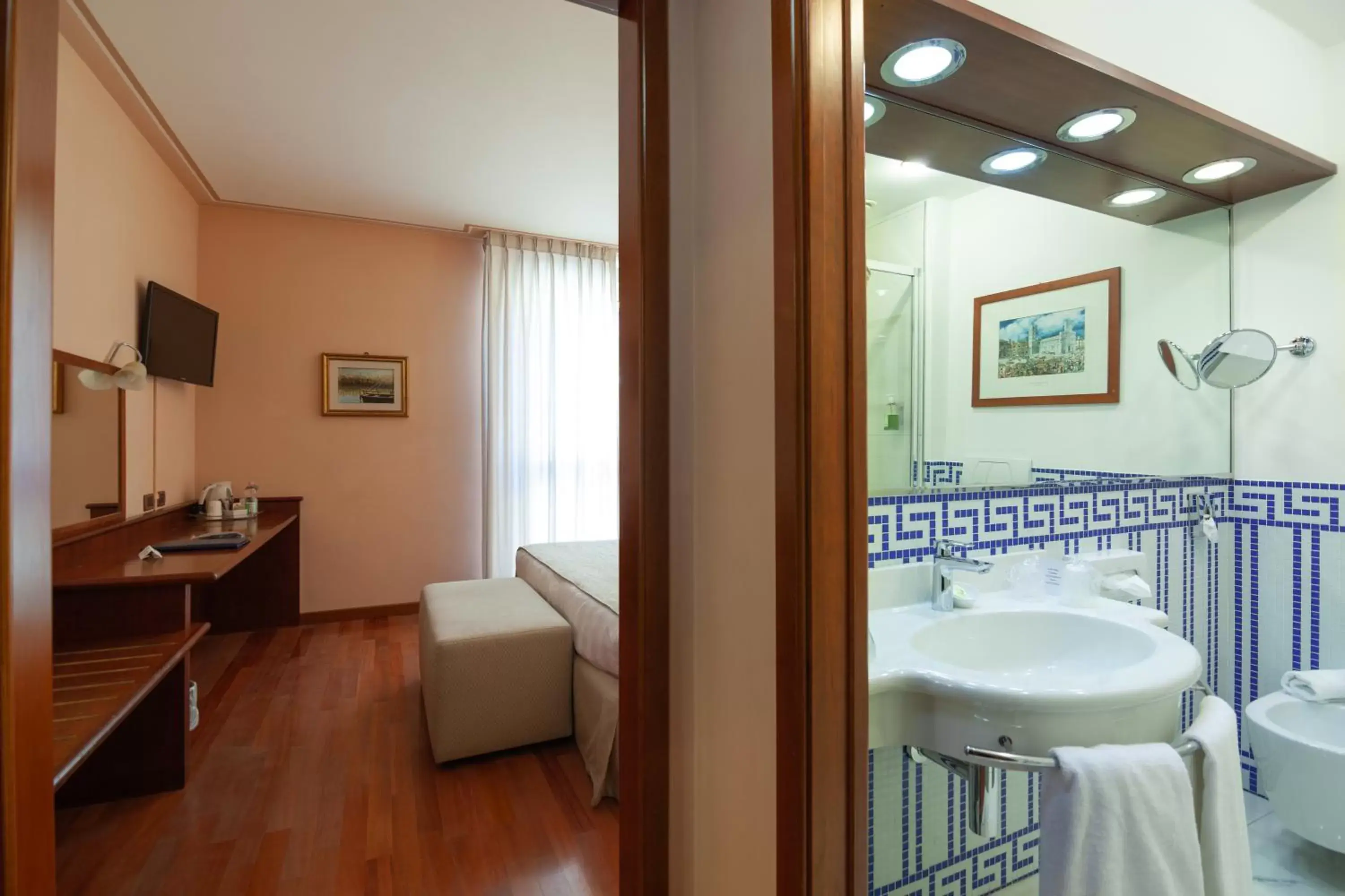 Bathroom in Hotel Ilaria