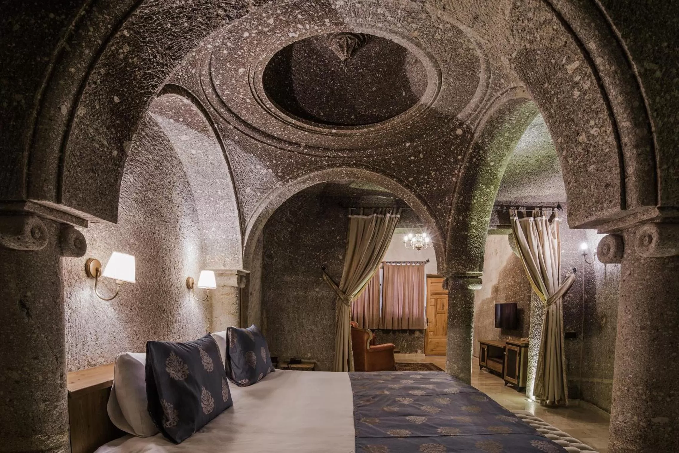 Property building, Bed in Lunar Cappadocia Hotel