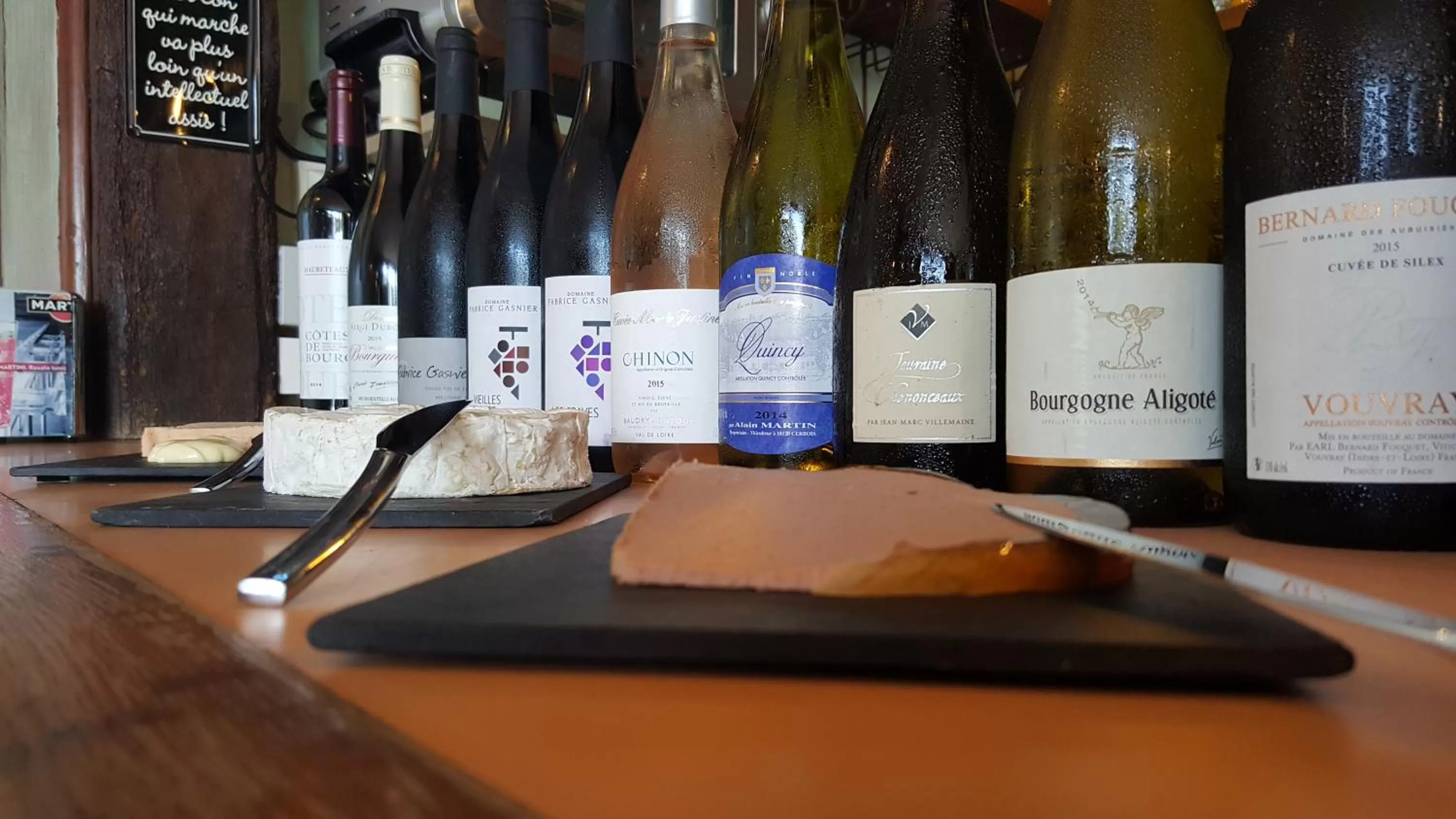 Food and drinks in Hôtel Saint Jean