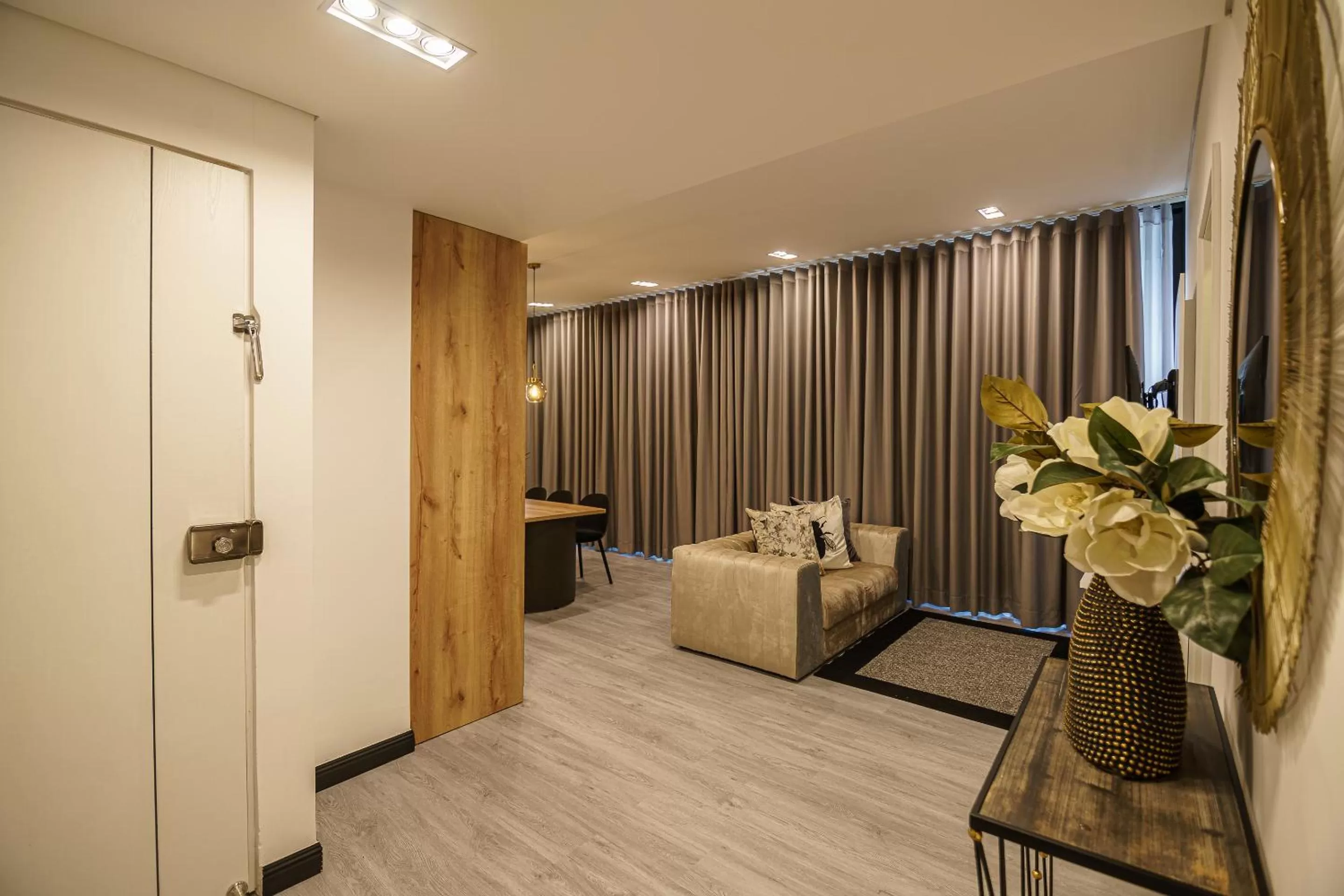 Living room in First Class Hotel