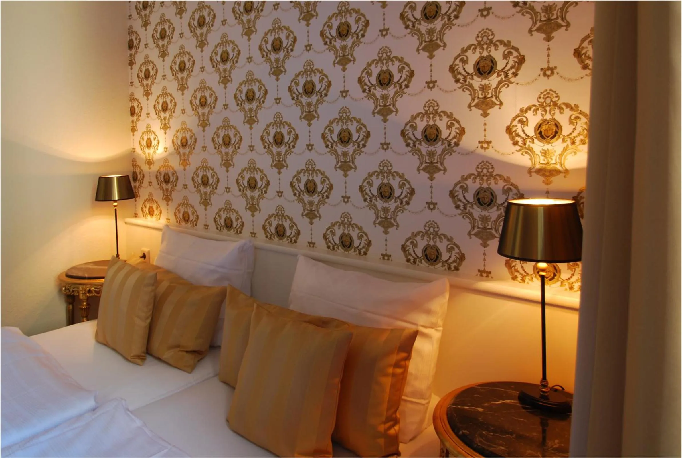 Bed in Hotel Domspitzen