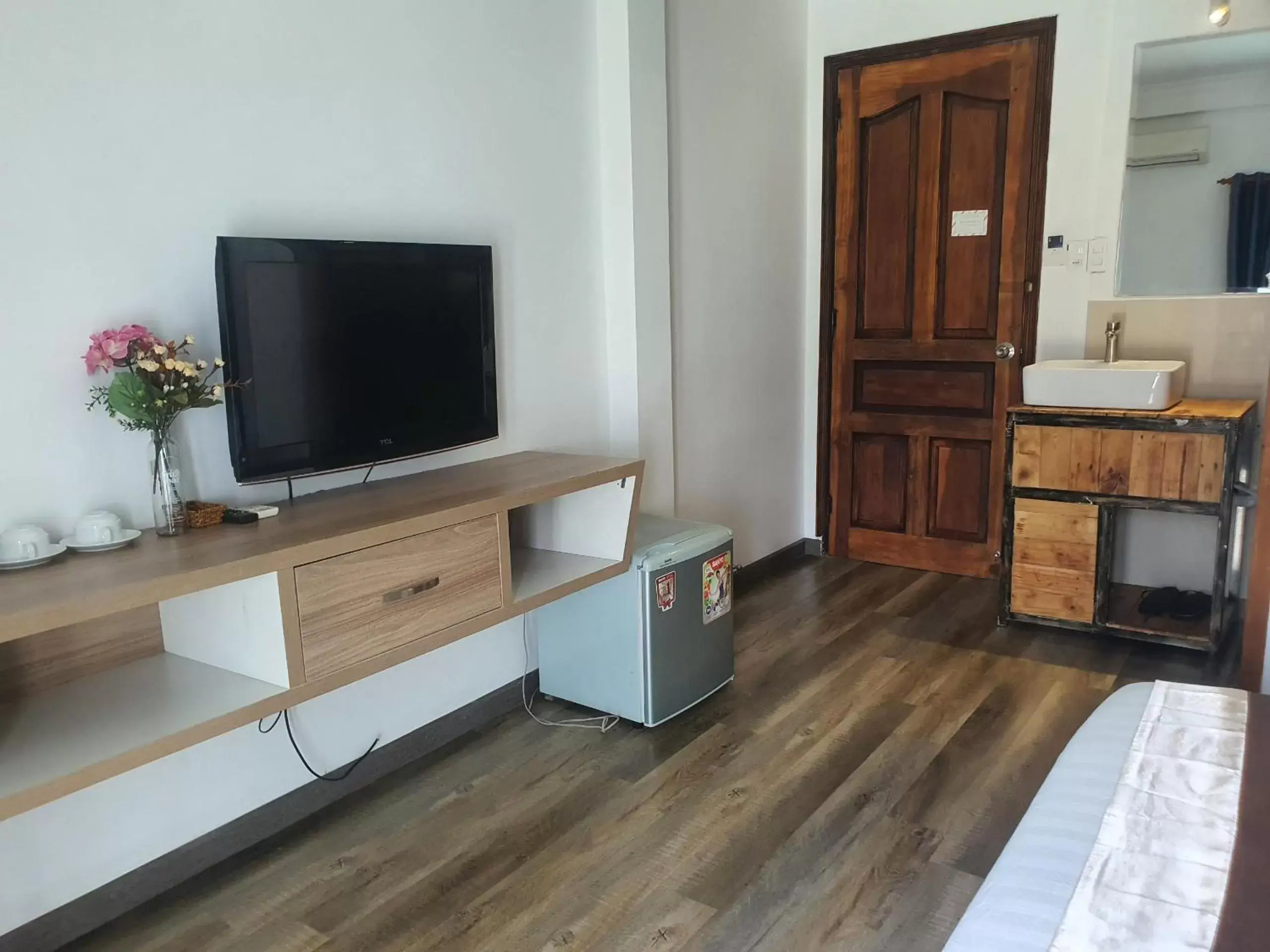 King Room with Balcony in Tony SaiGon Hotel King Room with Balcony in Tony SaiGon Hotel