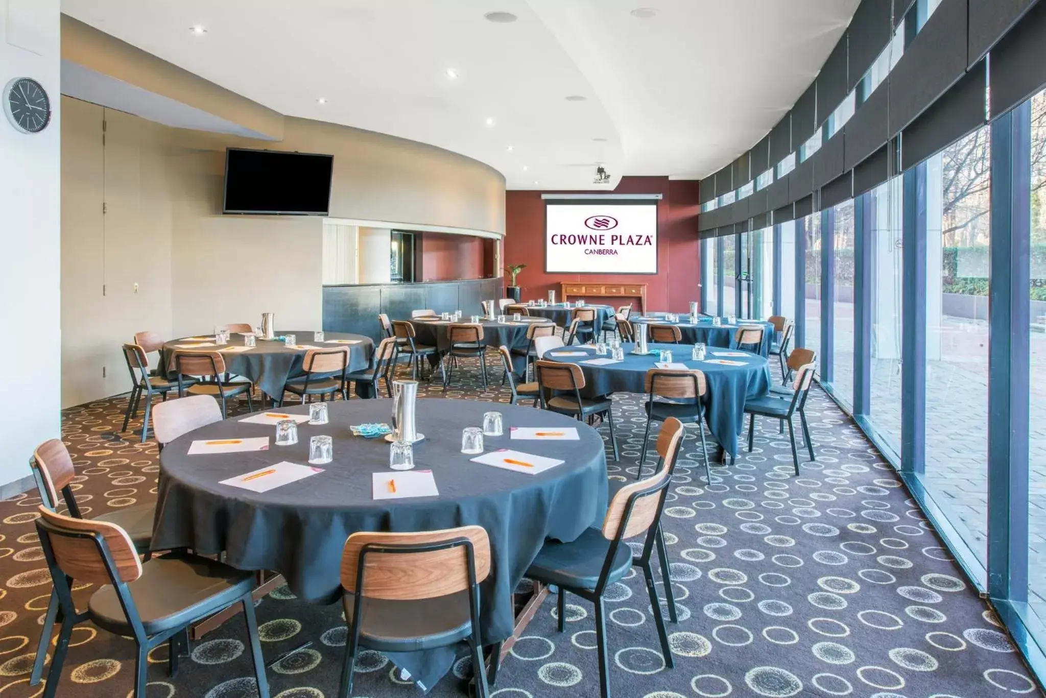 Restaurant/places to eat in Crowne Plaza Canberra, an IHG Hotel